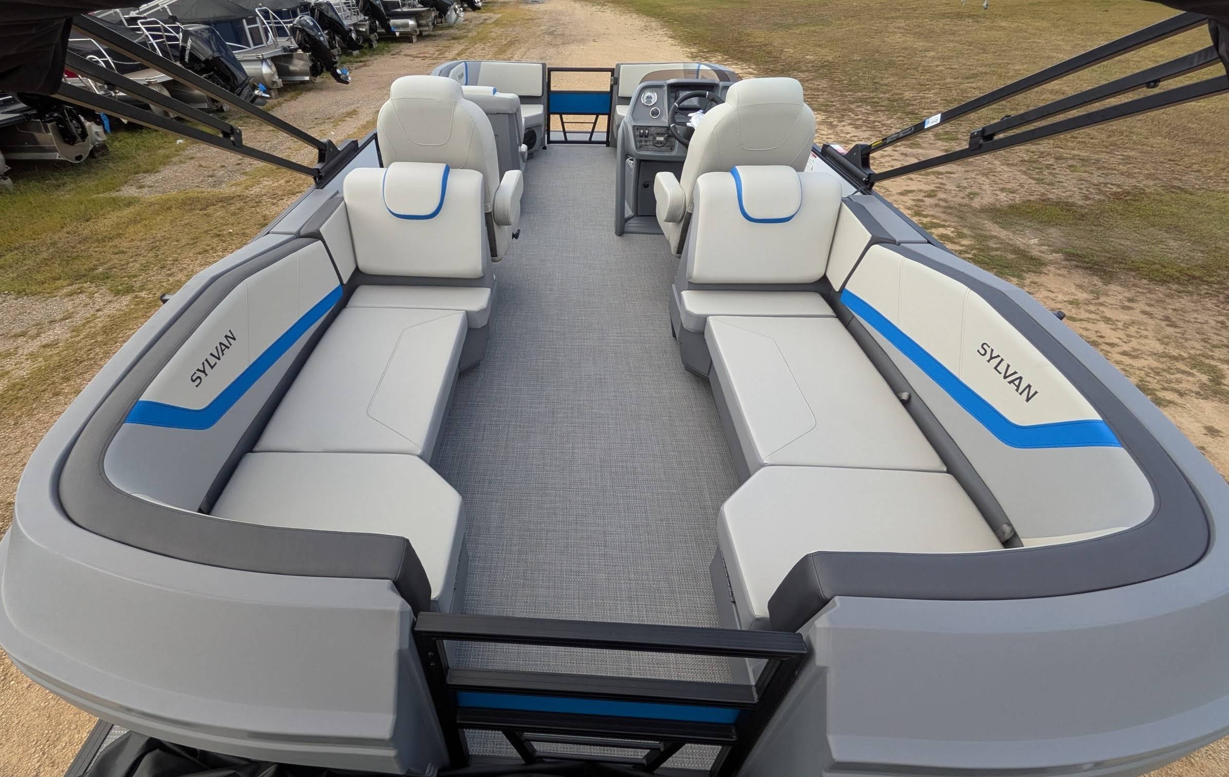 boat-carouselImage-image