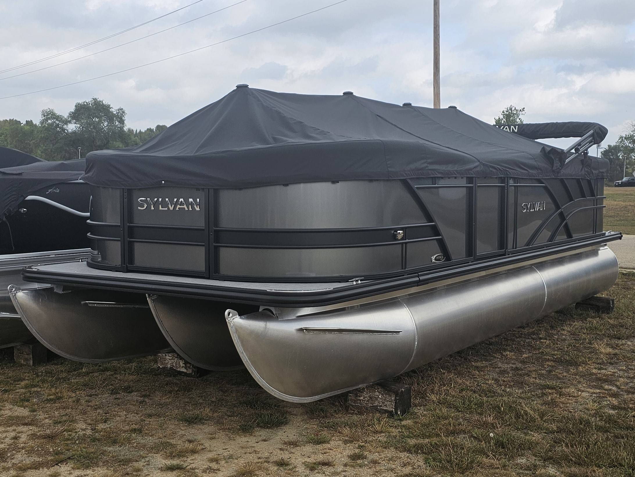 boat-carouselImage-image
