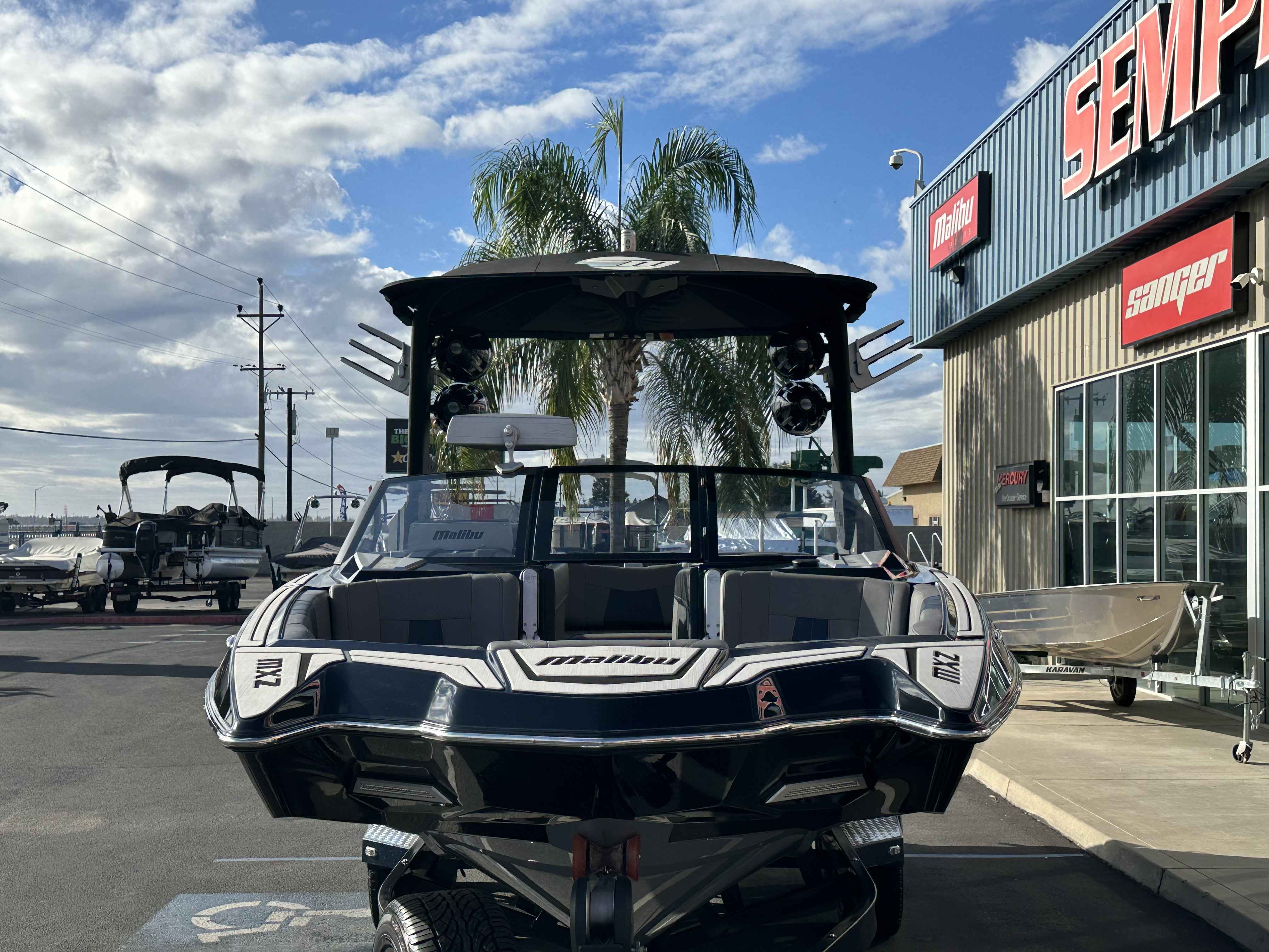 2020 Malibu 23MXZ-4