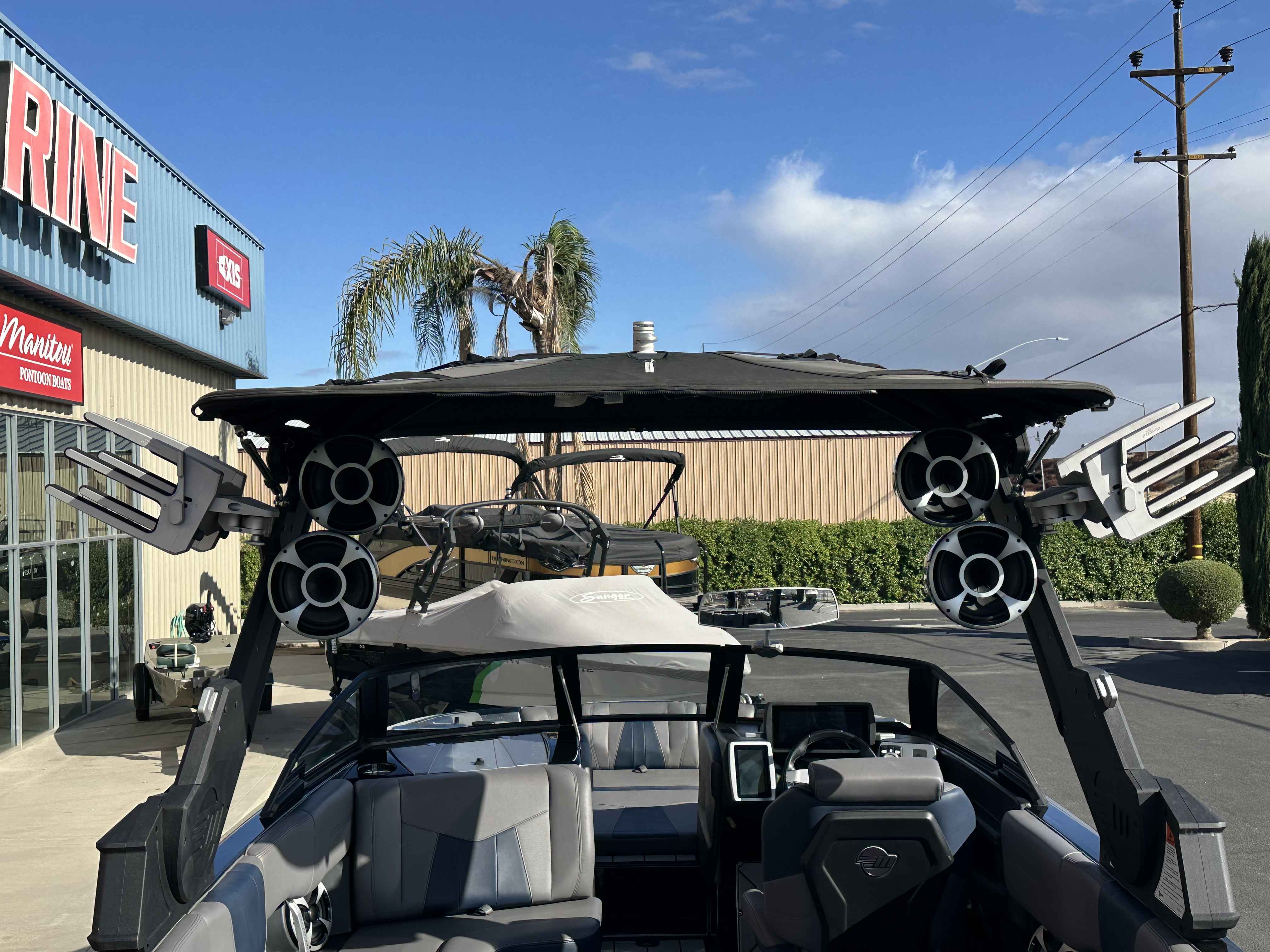 2020 Malibu 23MXZ-7