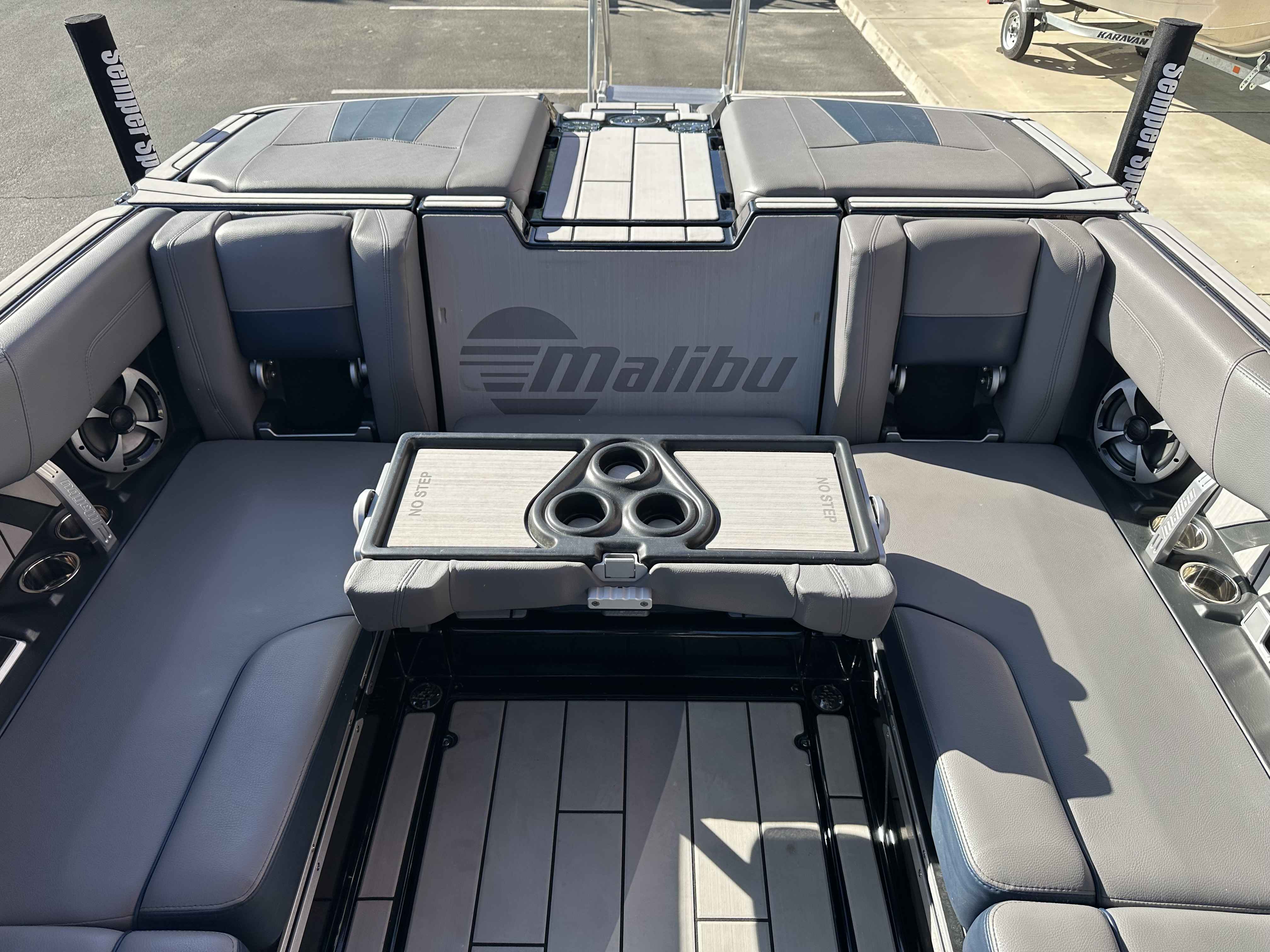 2020 Malibu 23MXZ-12