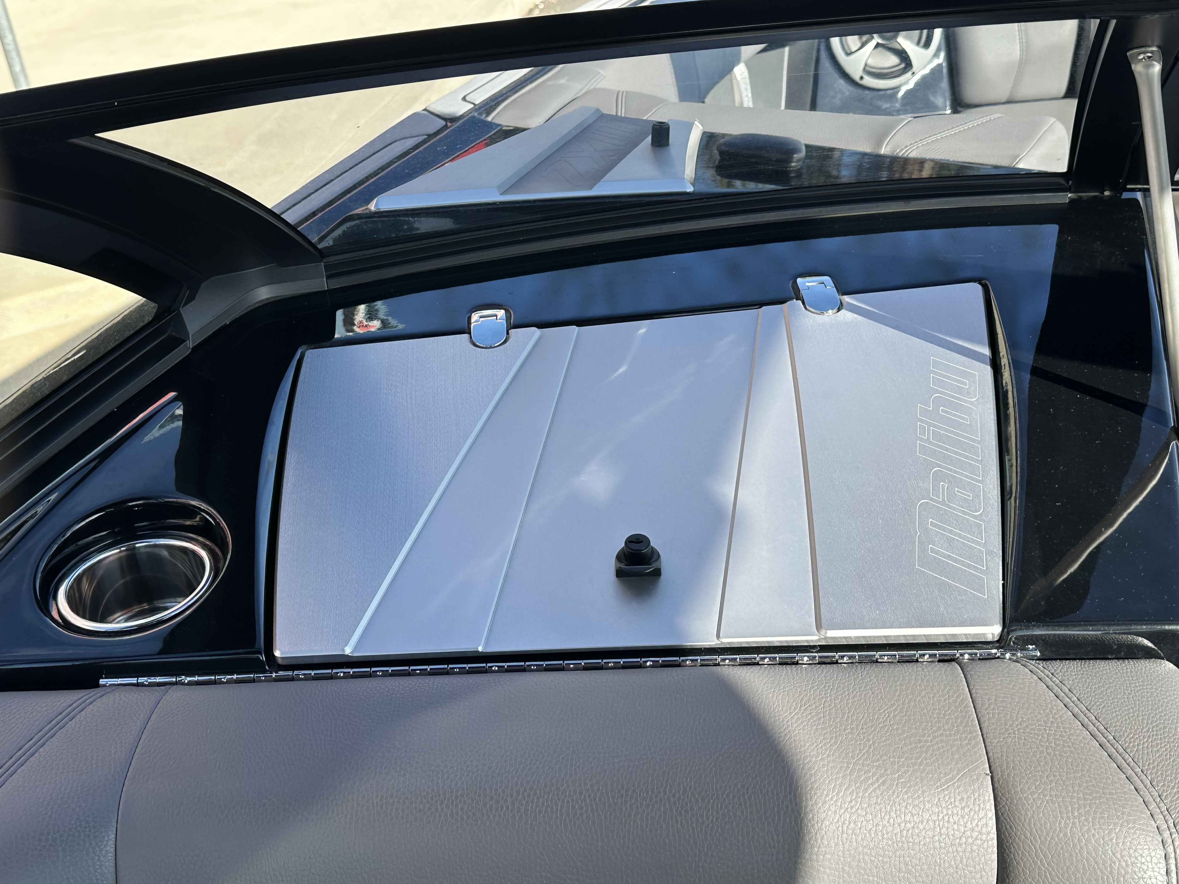 2020 Malibu 23MXZ-16