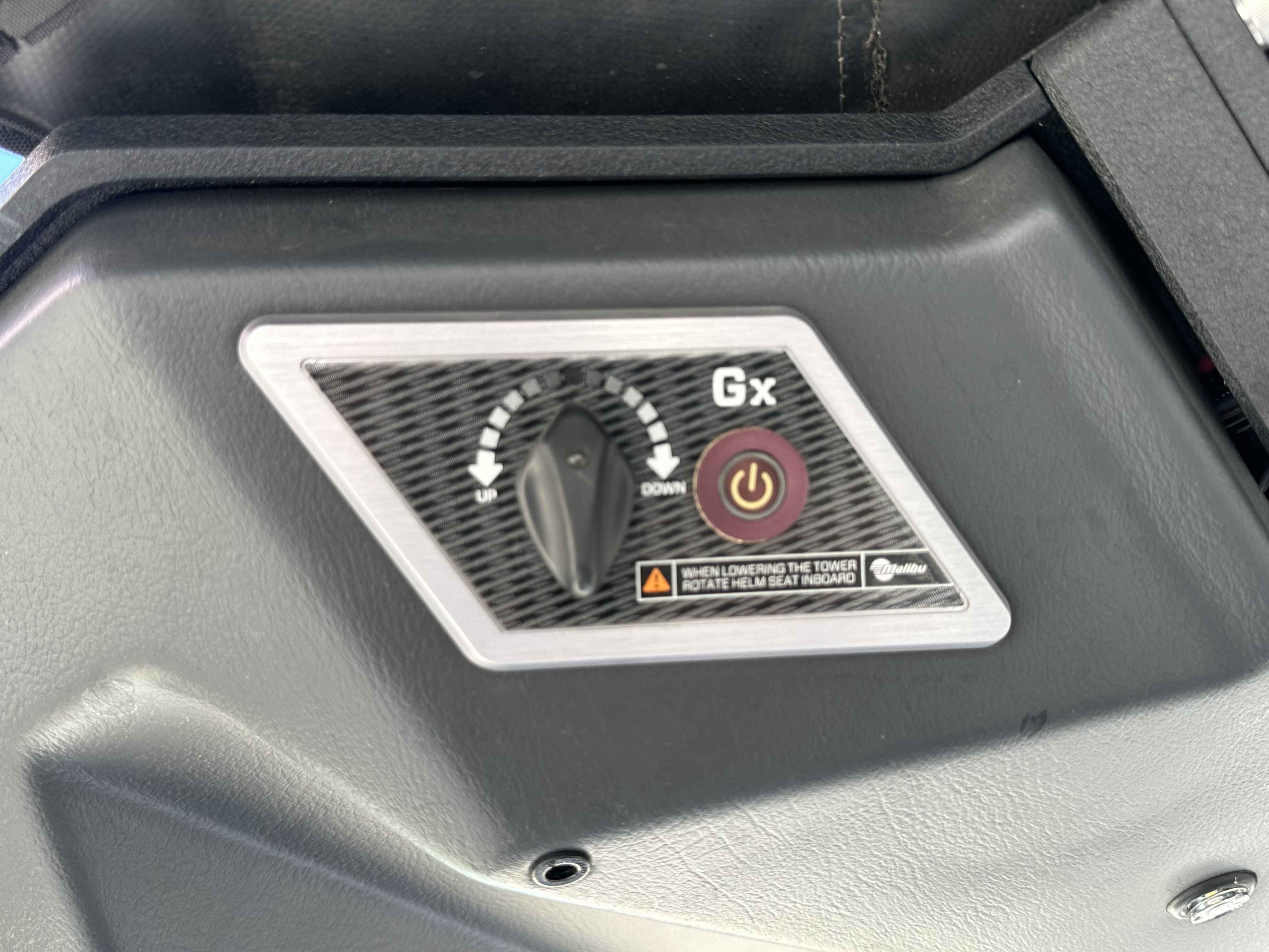 2020 Malibu 23MXZ-18