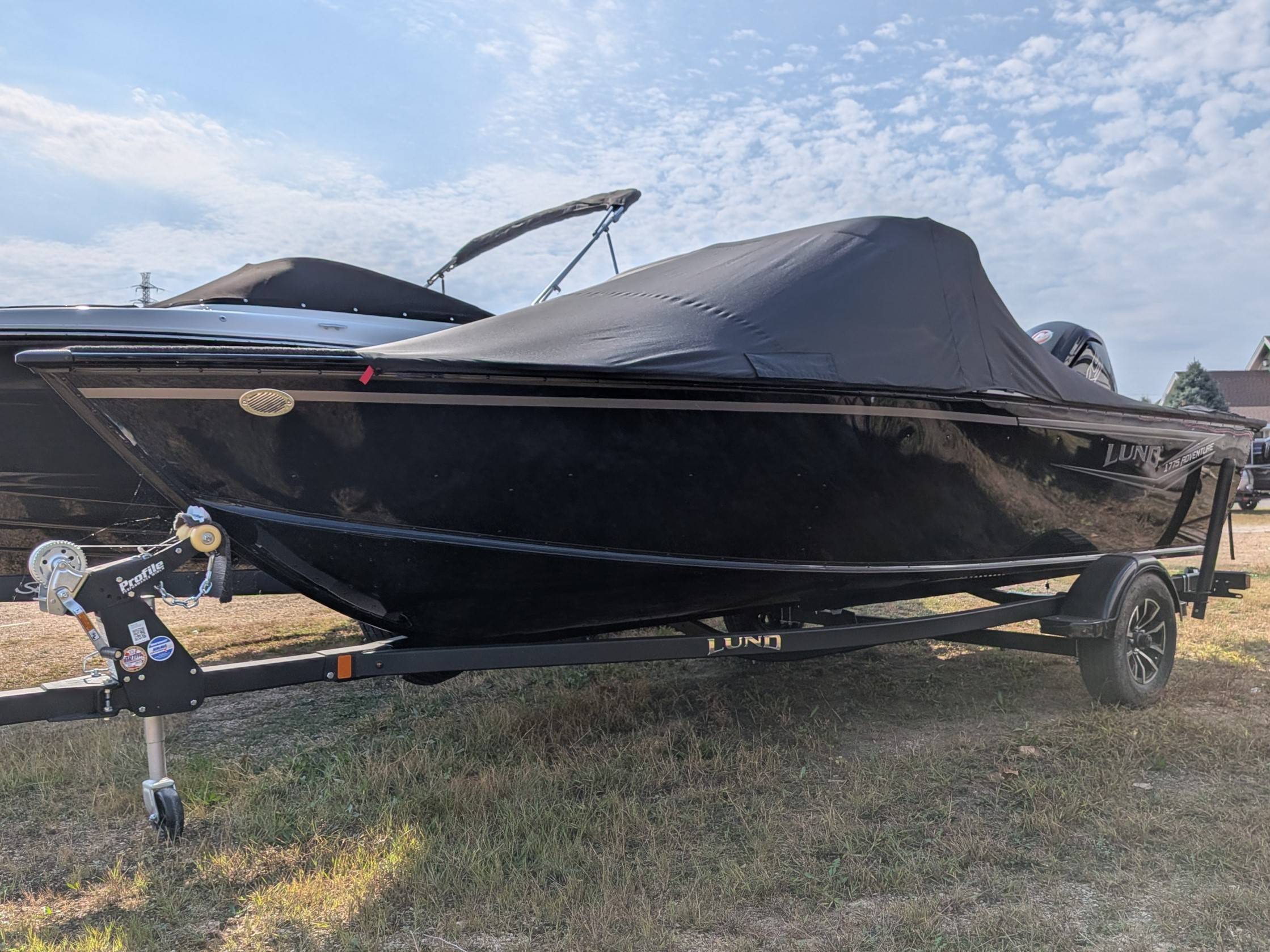 boat-carouselImage-image