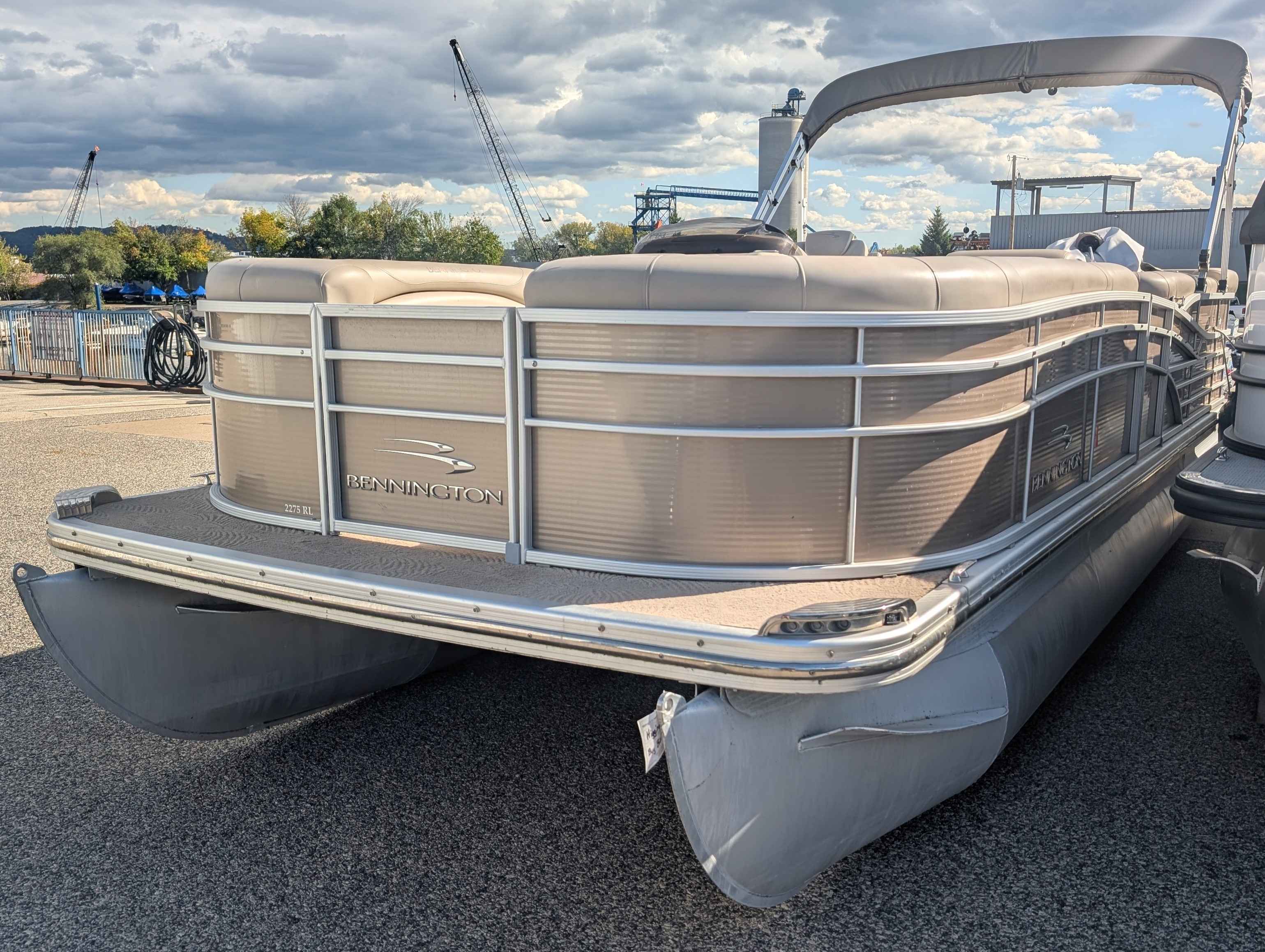 boat-carouselImage-image