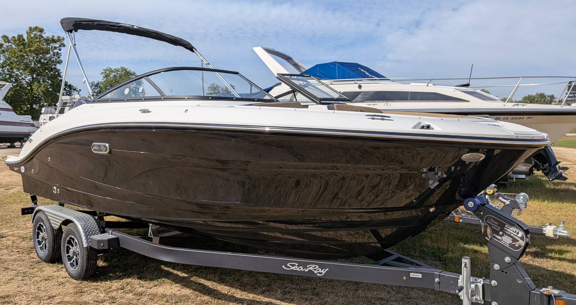 boat-carouselImage-image