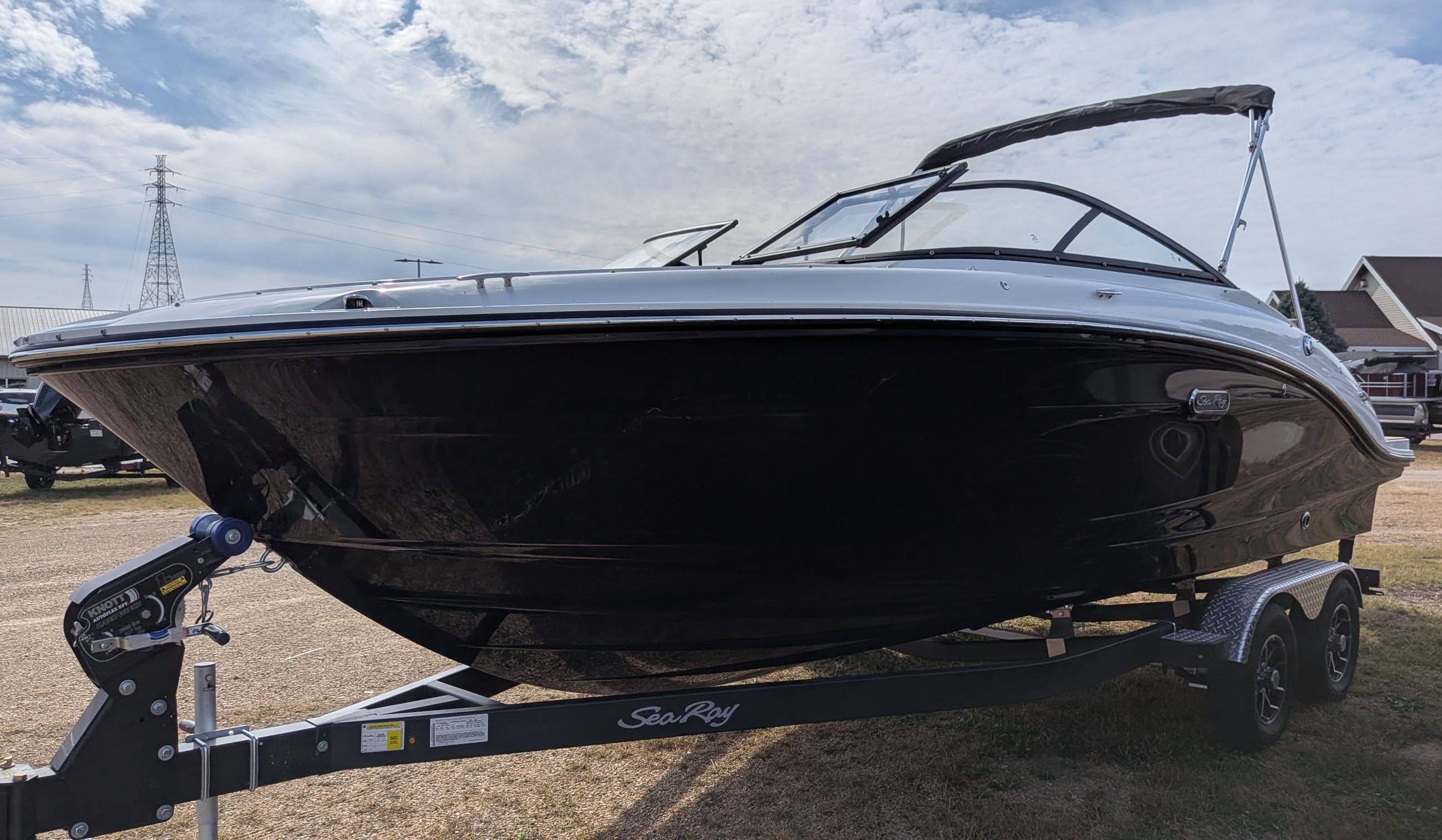 boat-carouselImage-image