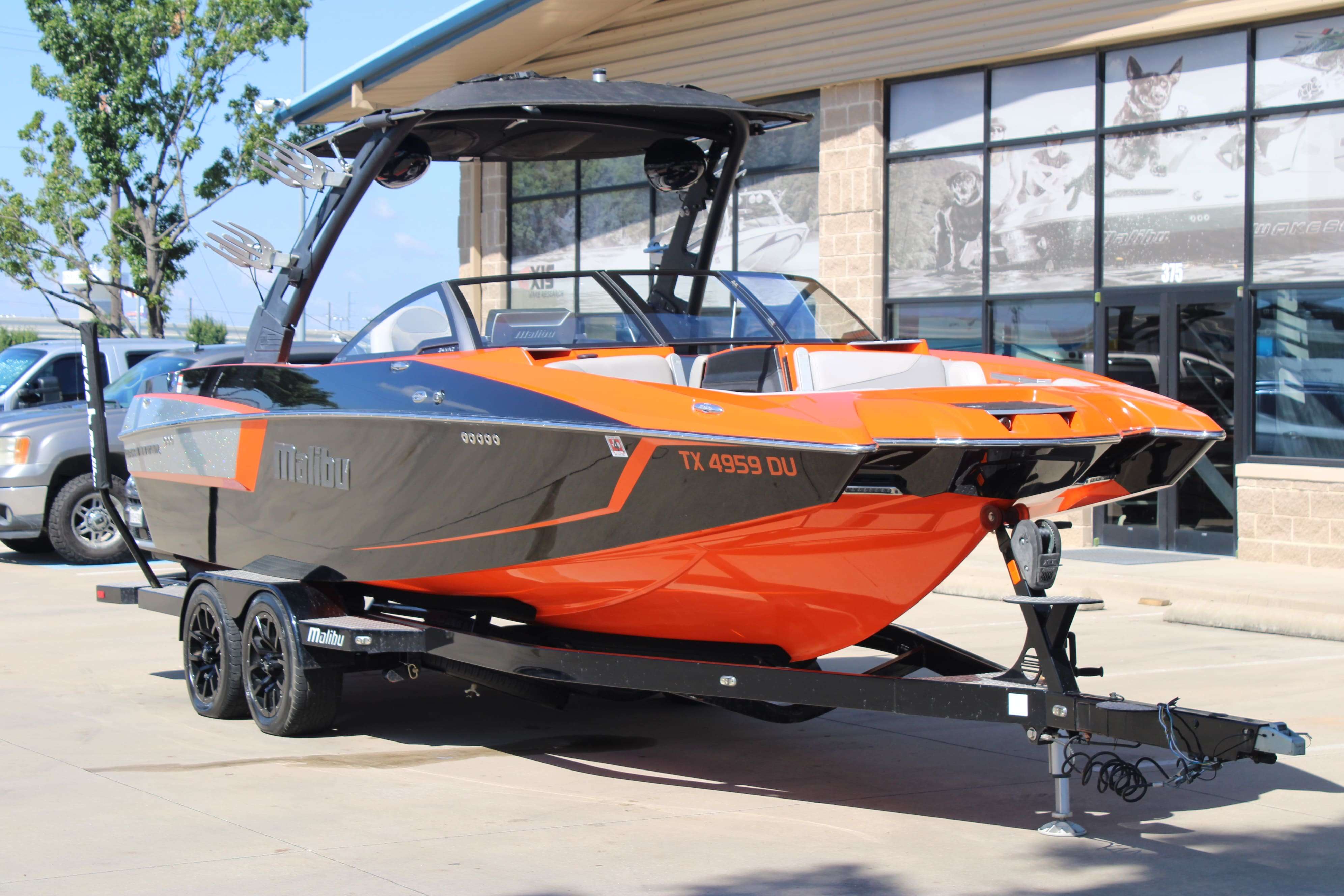 2017 Malibu Boats Wakesetter 24 MXZ-2