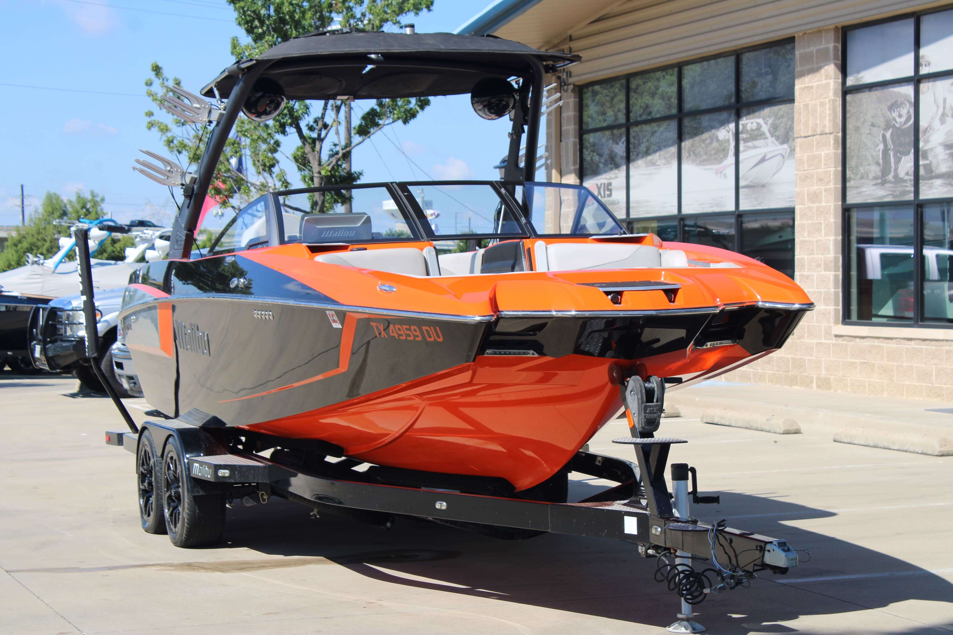2017 Malibu Boats Wakesetter 24 MXZ-3