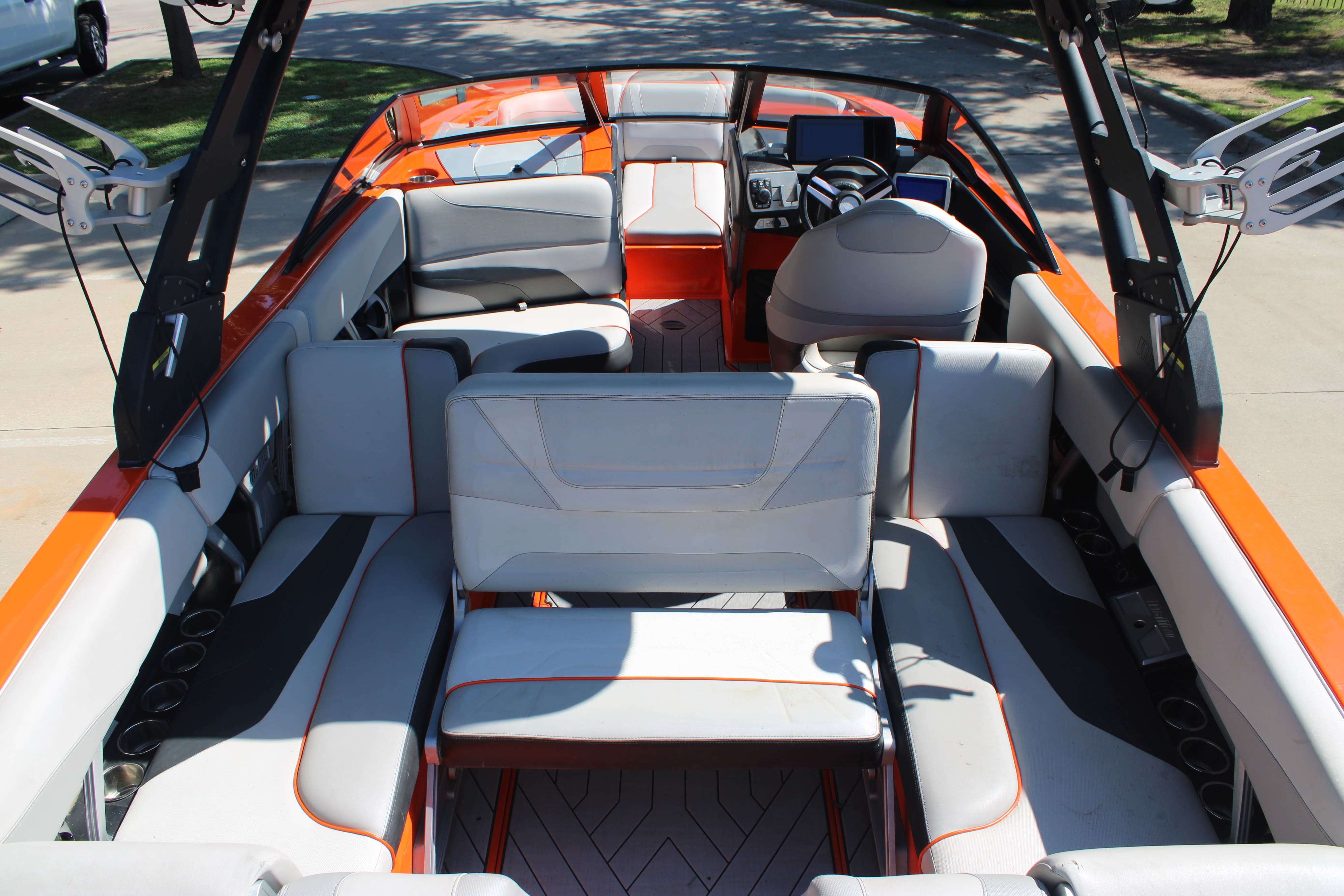 2017 Malibu Boats Wakesetter 24 MXZ-14