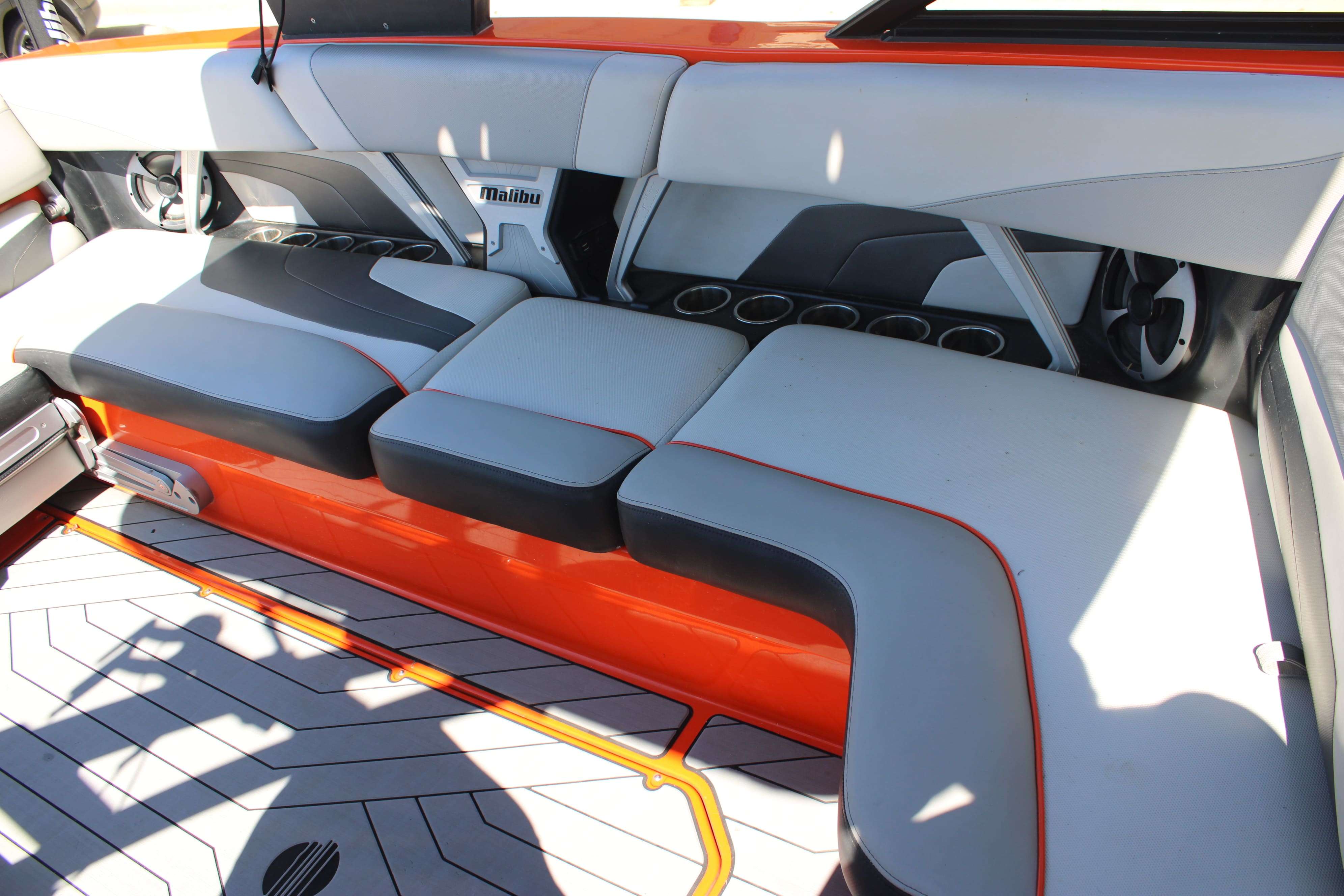 2017 Malibu Boats Wakesetter 24 MXZ-17