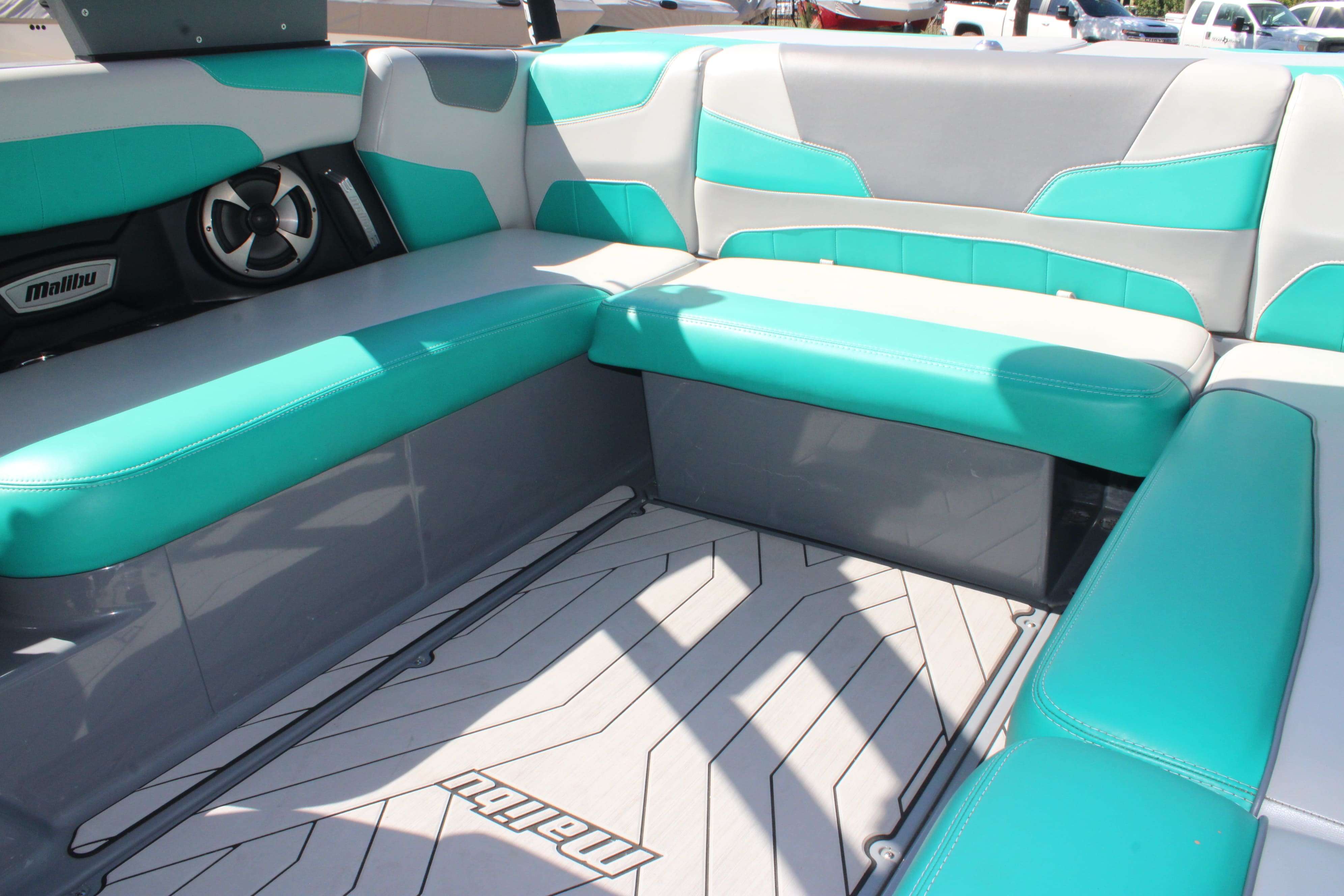 2019 Malibu Boats Wakesetter 22 LSV-15