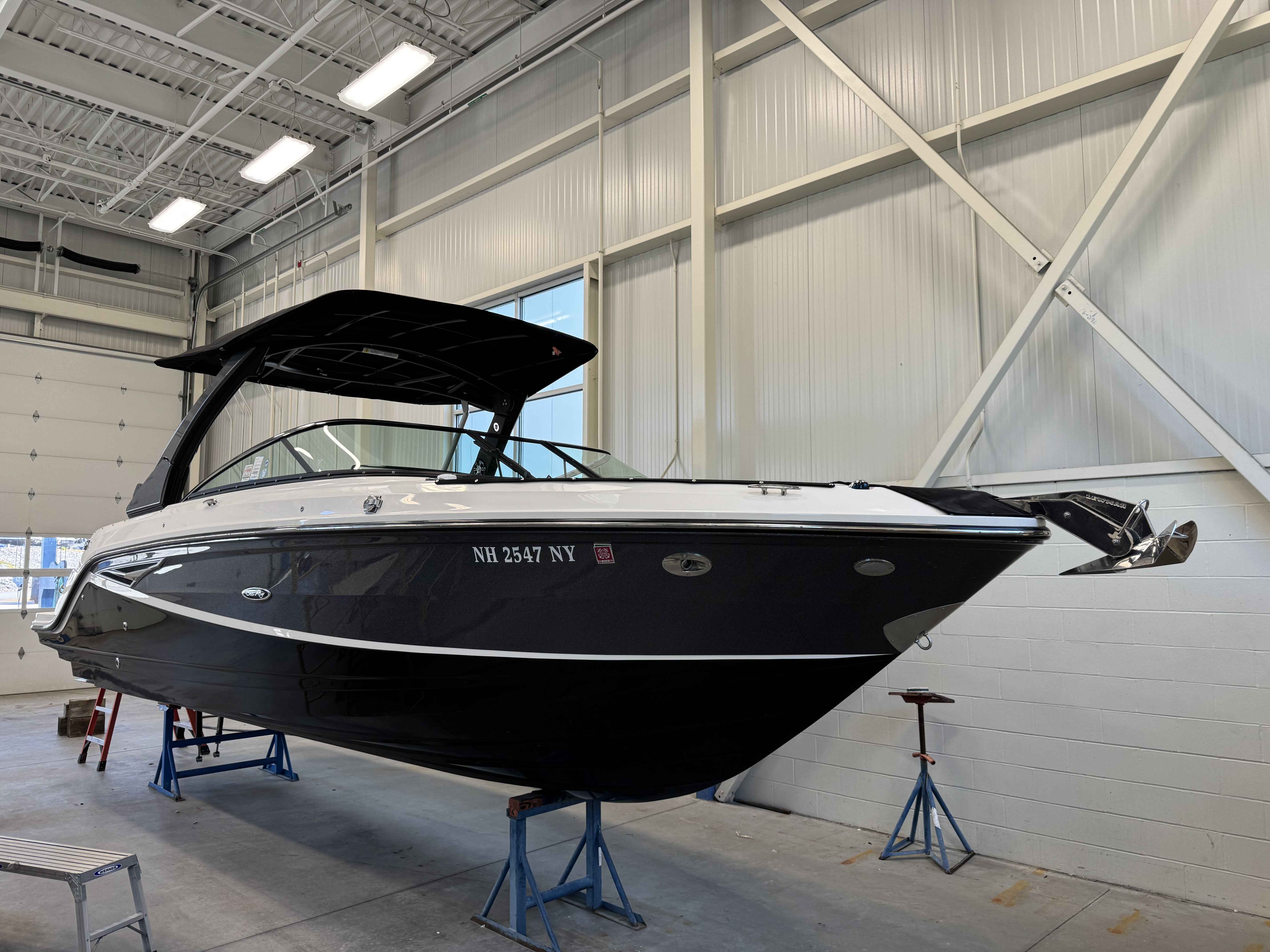 2019 SEA RAY 280SLX0