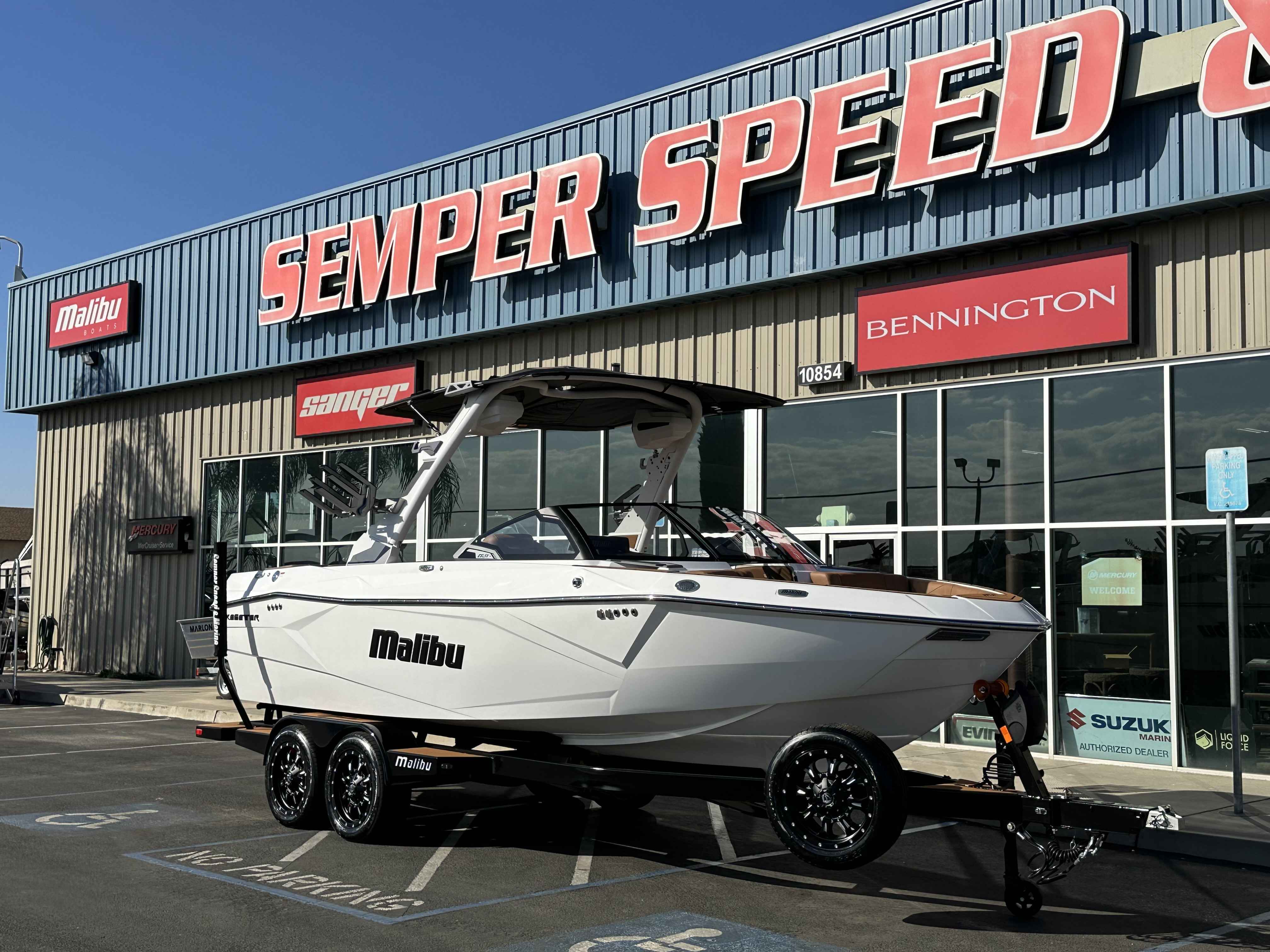 2026 Malibu 23 LSV-2