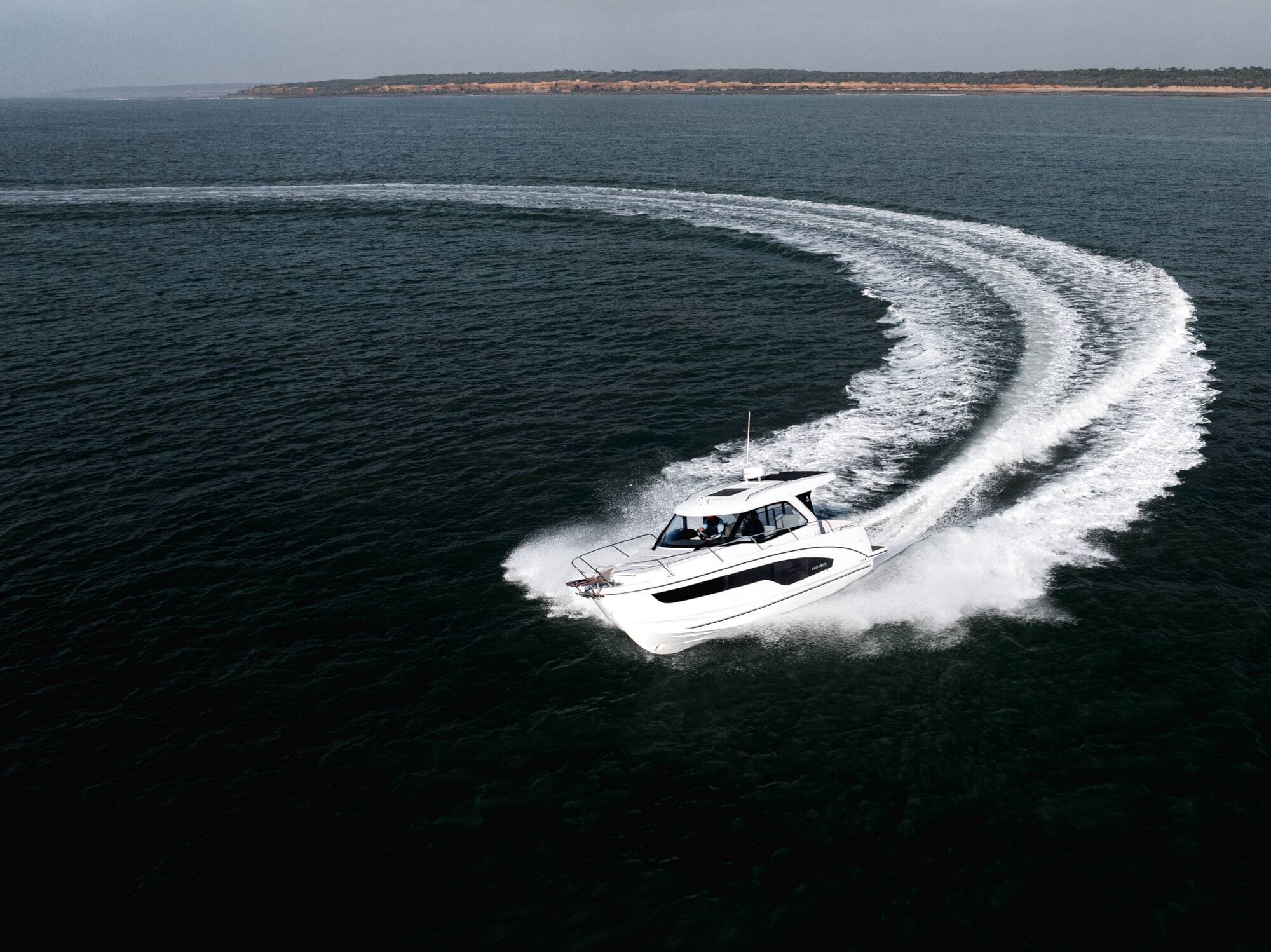 2026 Beneteau Antares 9 - NEW!