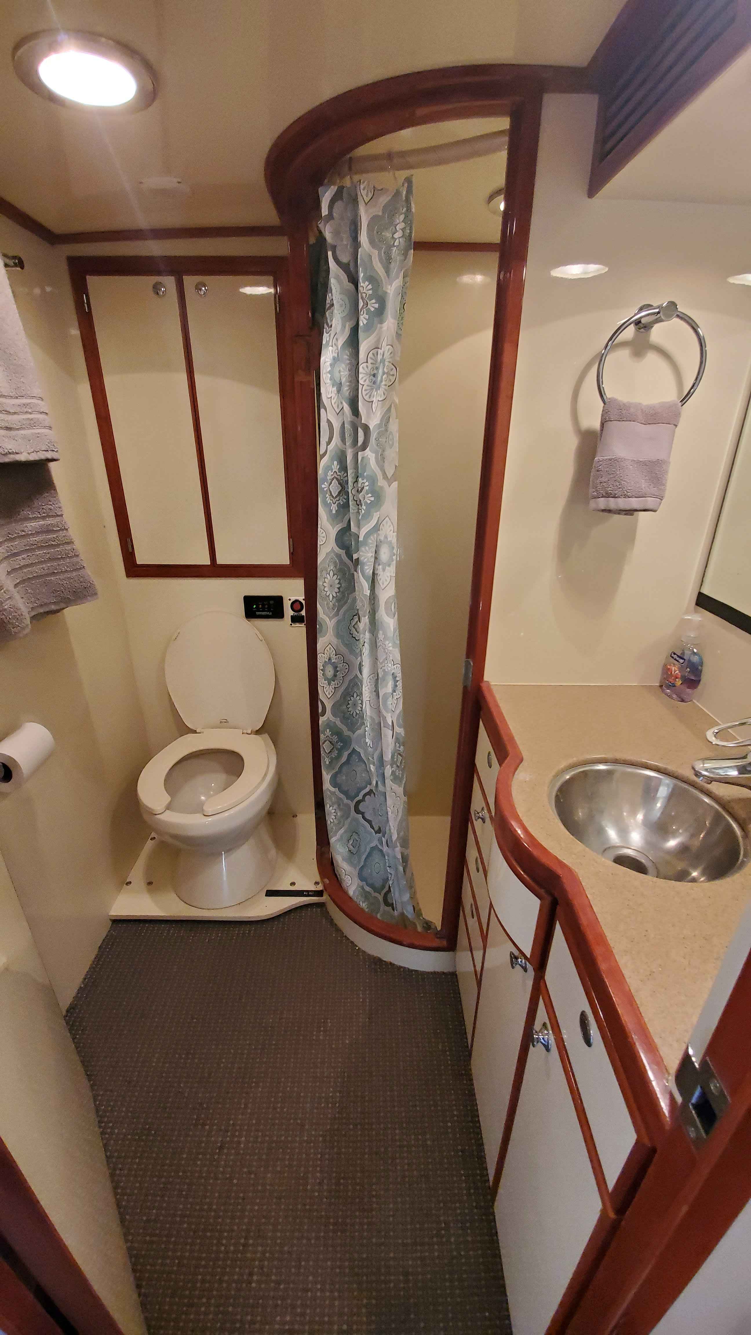 Pre-Owned 2003 Mikelson Long Range Cockpit MY for Sale | Vancouver, BC | M&P Yacht Centre