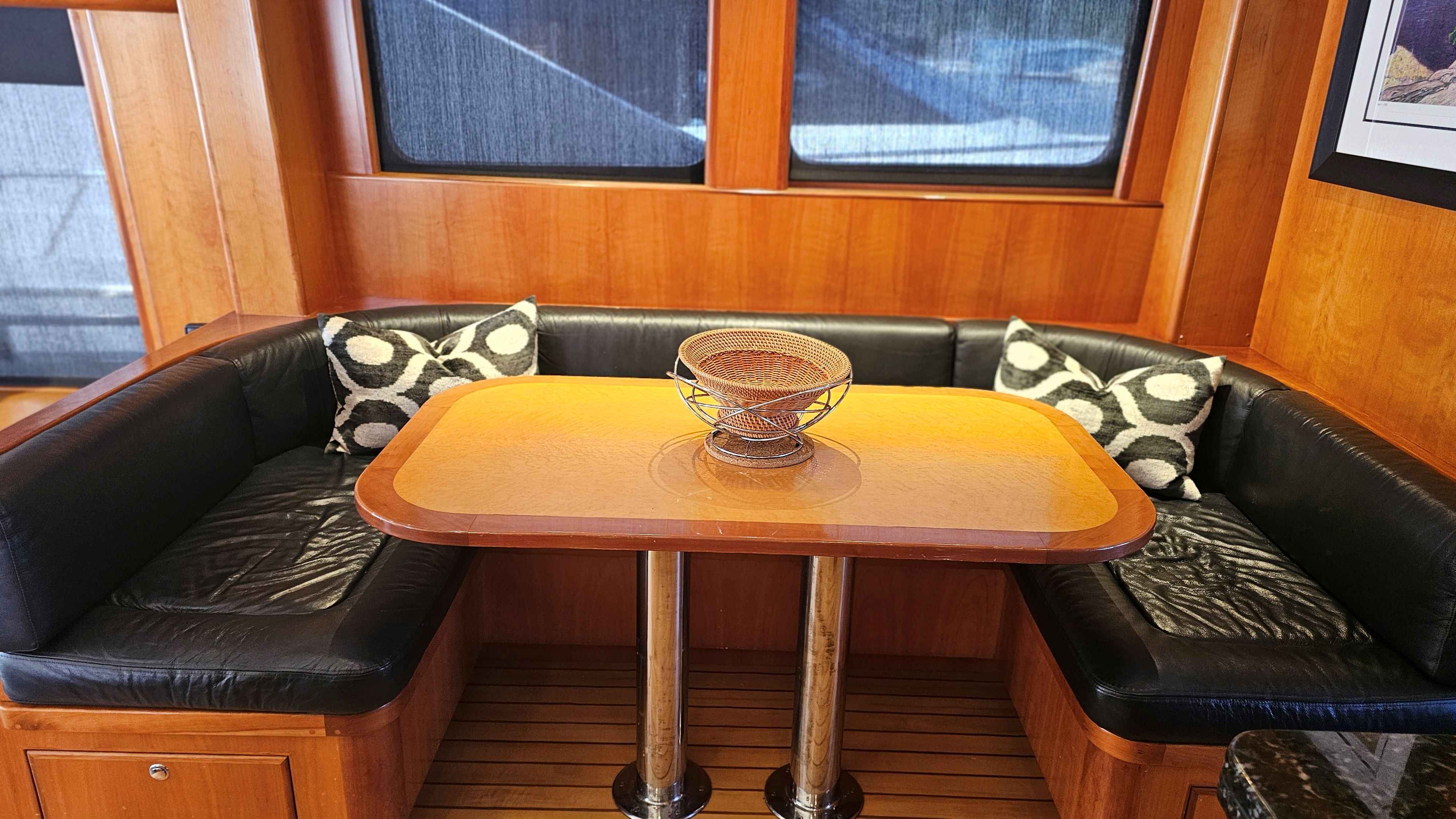 Pre-Owned 2003 Mikelson Long Range Cockpit MY for Sale | Vancouver, BC | M&P Yacht Centre