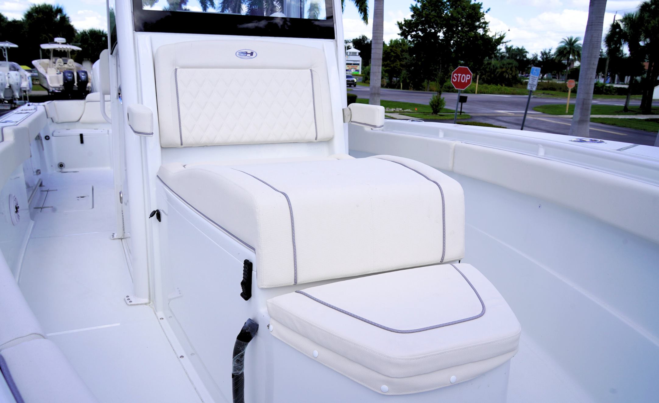 2026 Sea Hunt Ultra 275CB-19