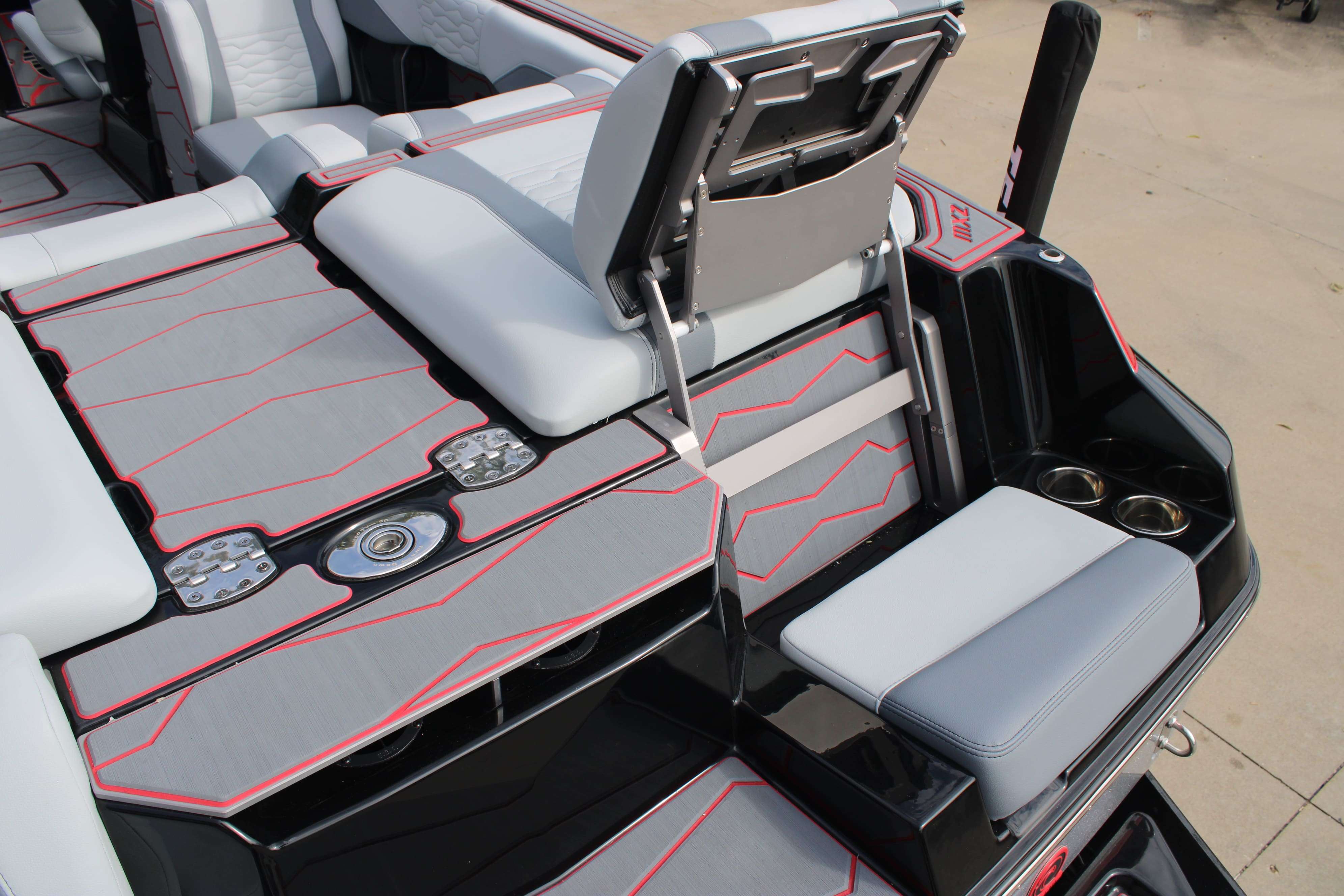 2025 Malibu Boats Wakesetter 24 MXZ-12