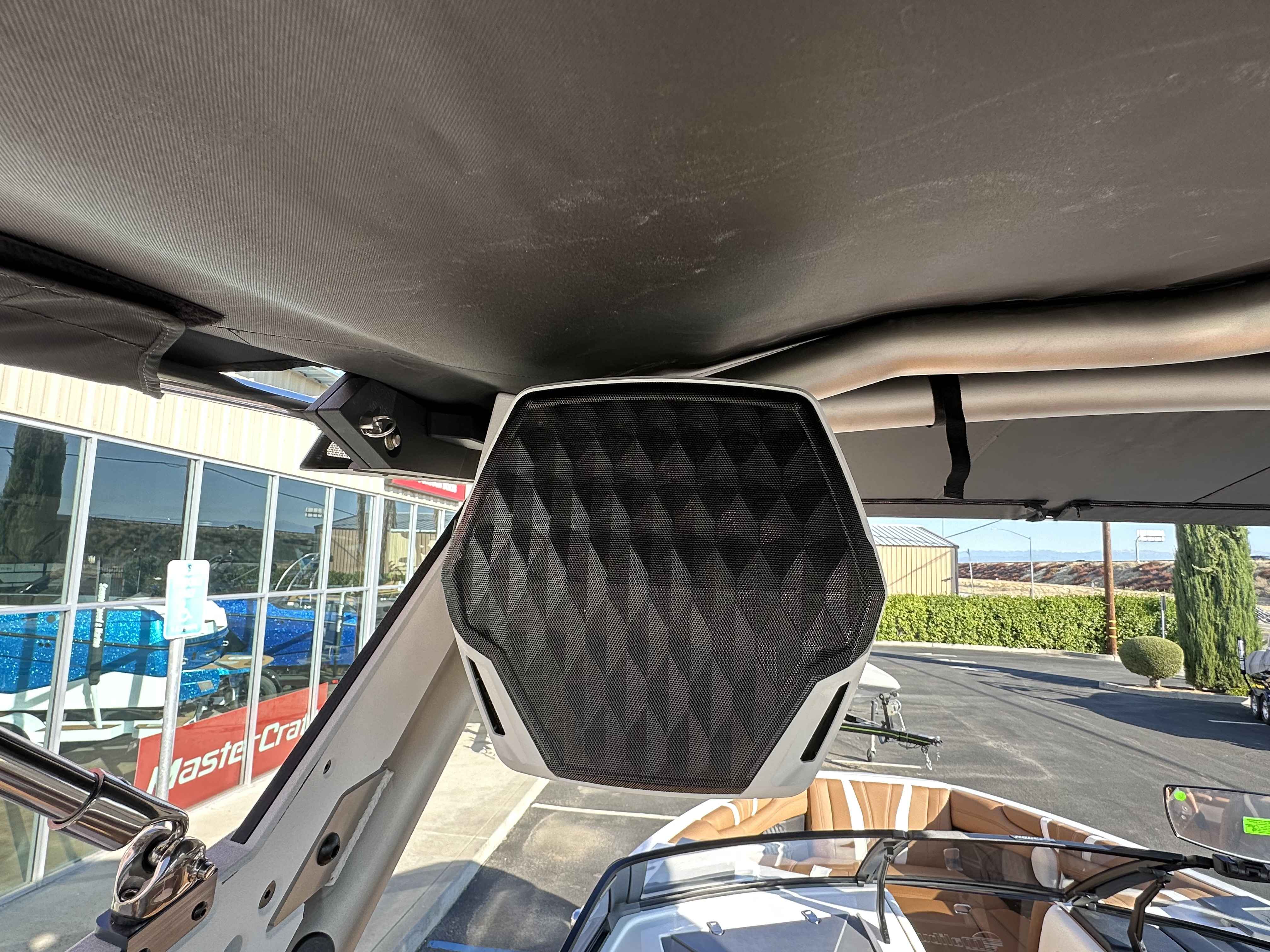 2026 Malibu 22 LSV-9