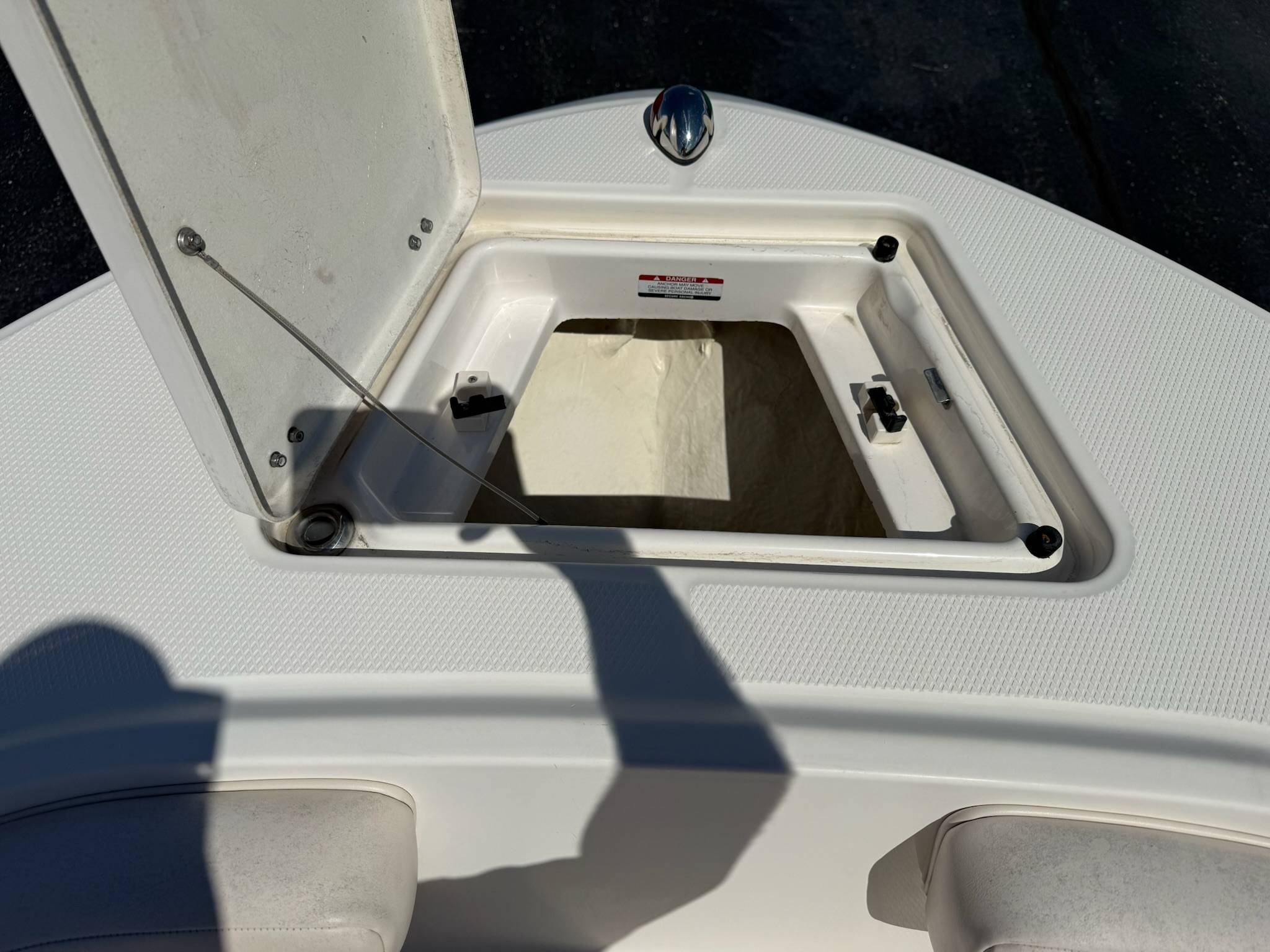 2017 Robalo R200 Center Console-7