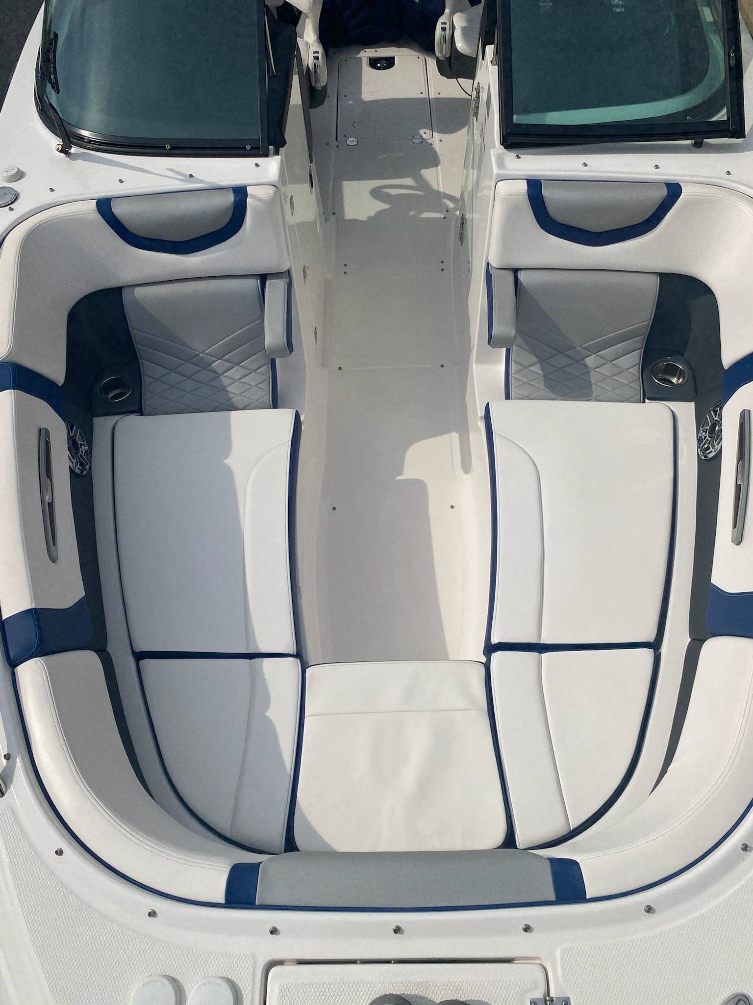 2021 Chaparral SSX-8