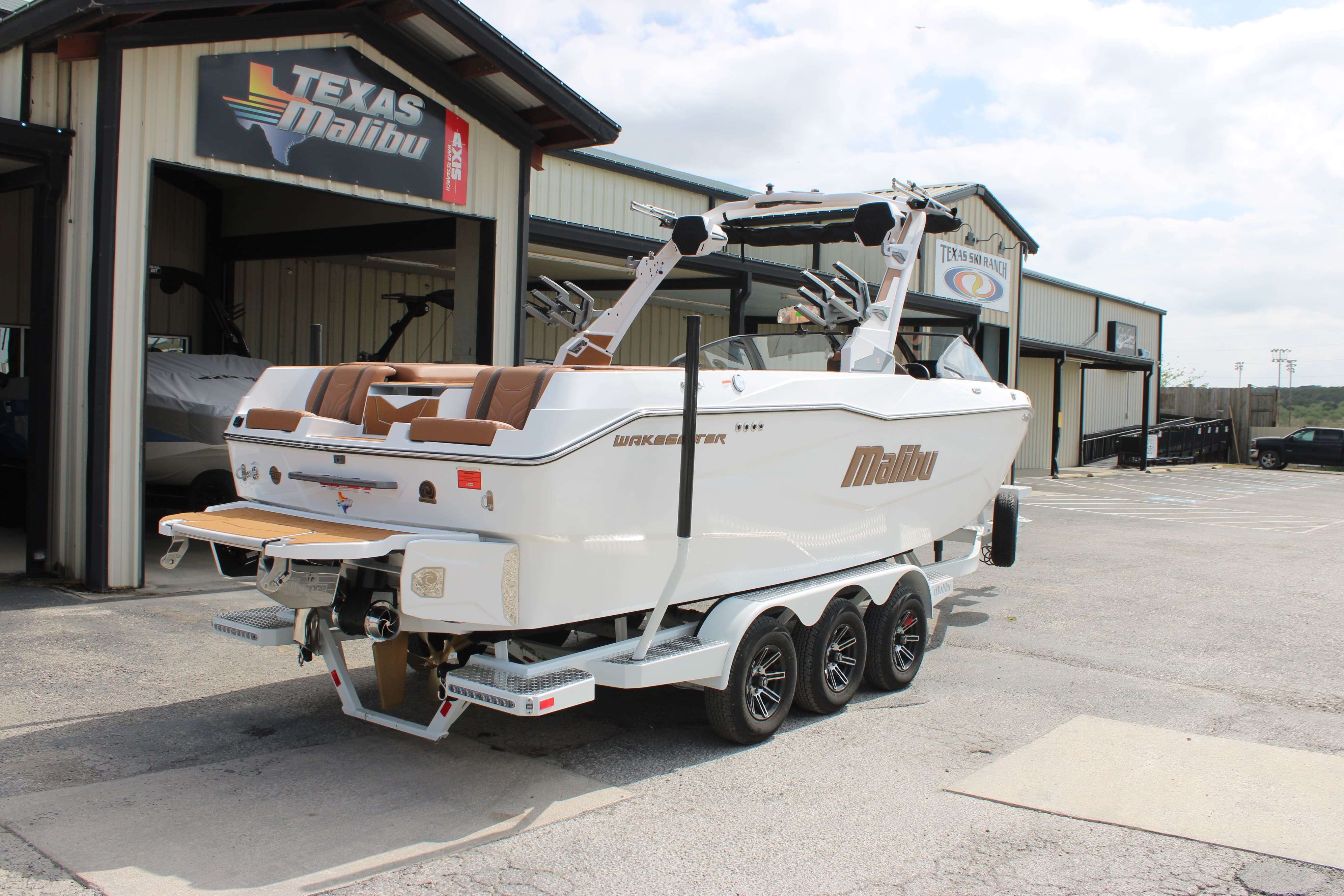 2026 Malibu Boats Wakesetter 25 LSV-6
