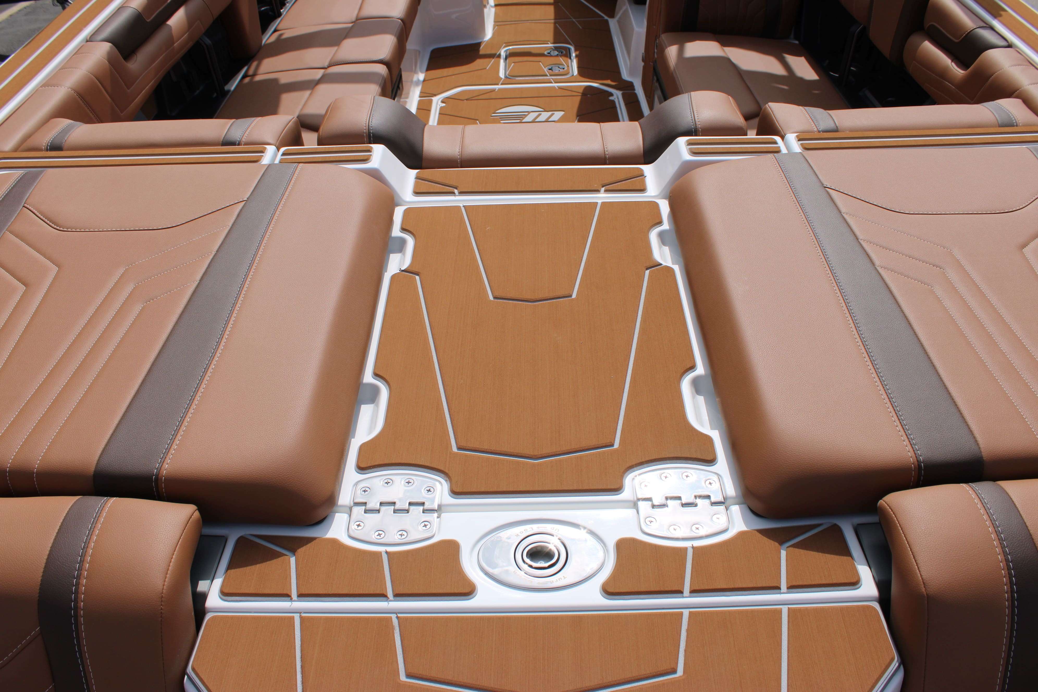 2026 Malibu Boats Wakesetter 25 LSV-10