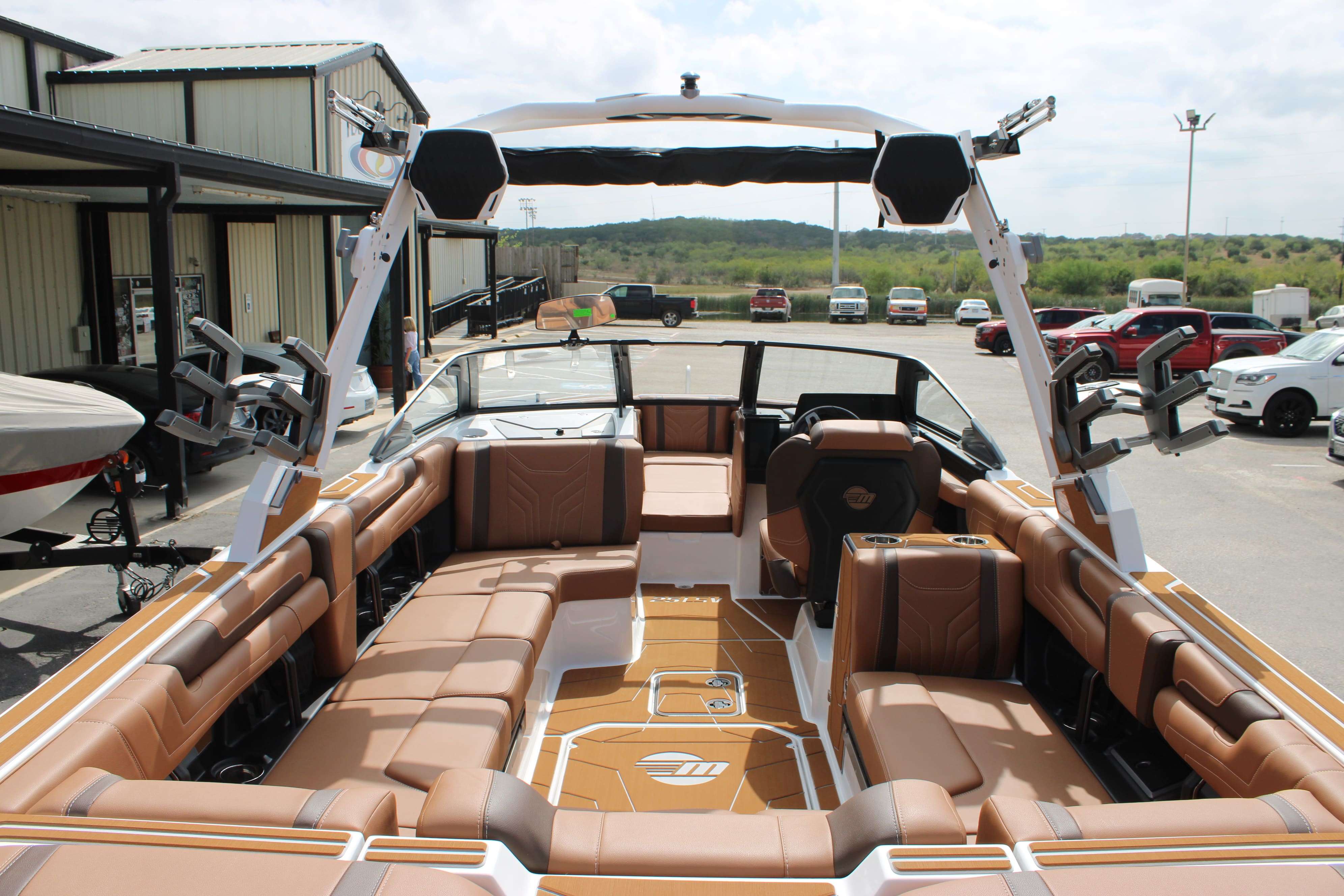 2026 Malibu Boats Wakesetter 25 LSV-11