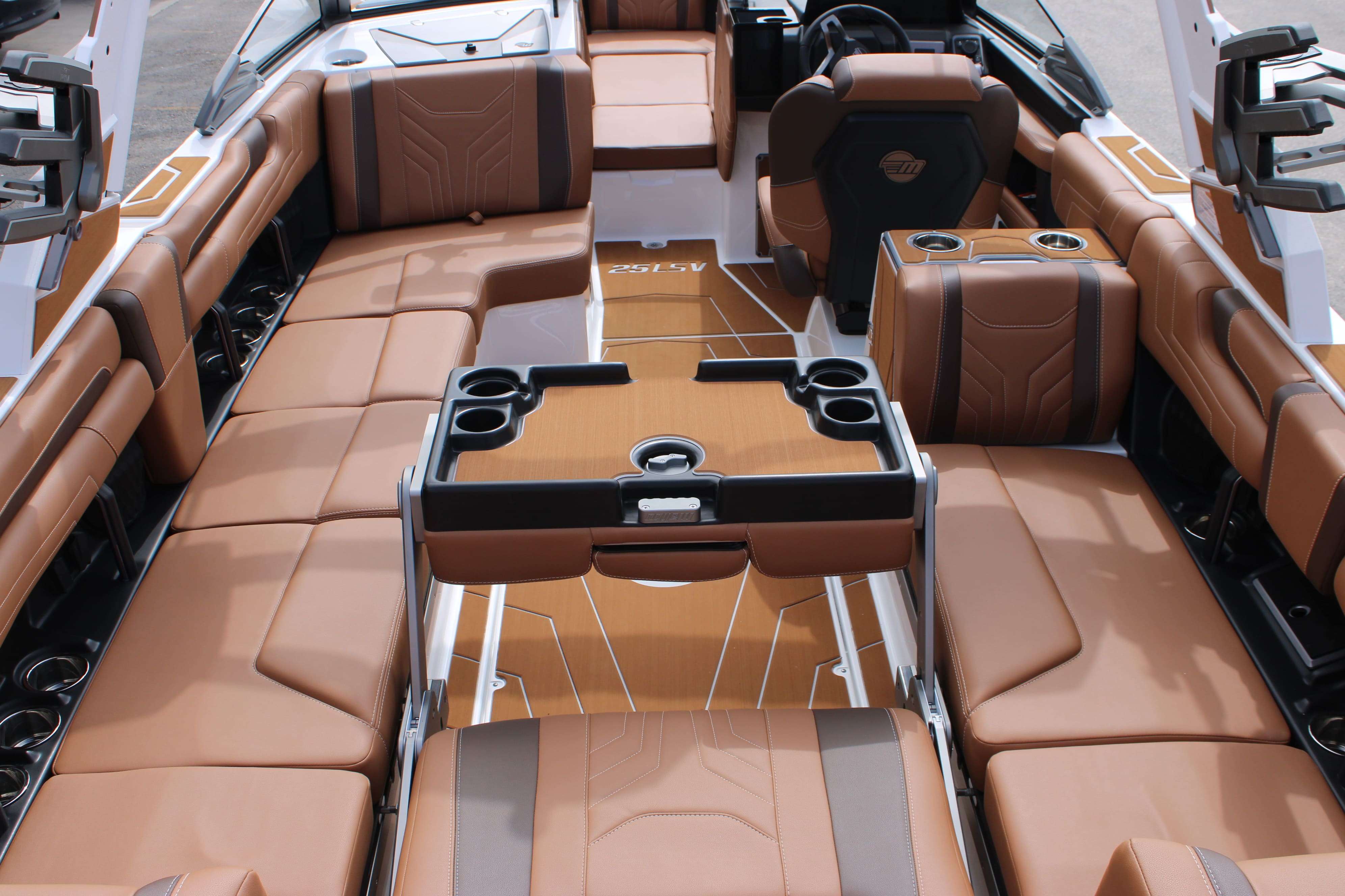 2026 Malibu Boats Wakesetter 25 LSV-13