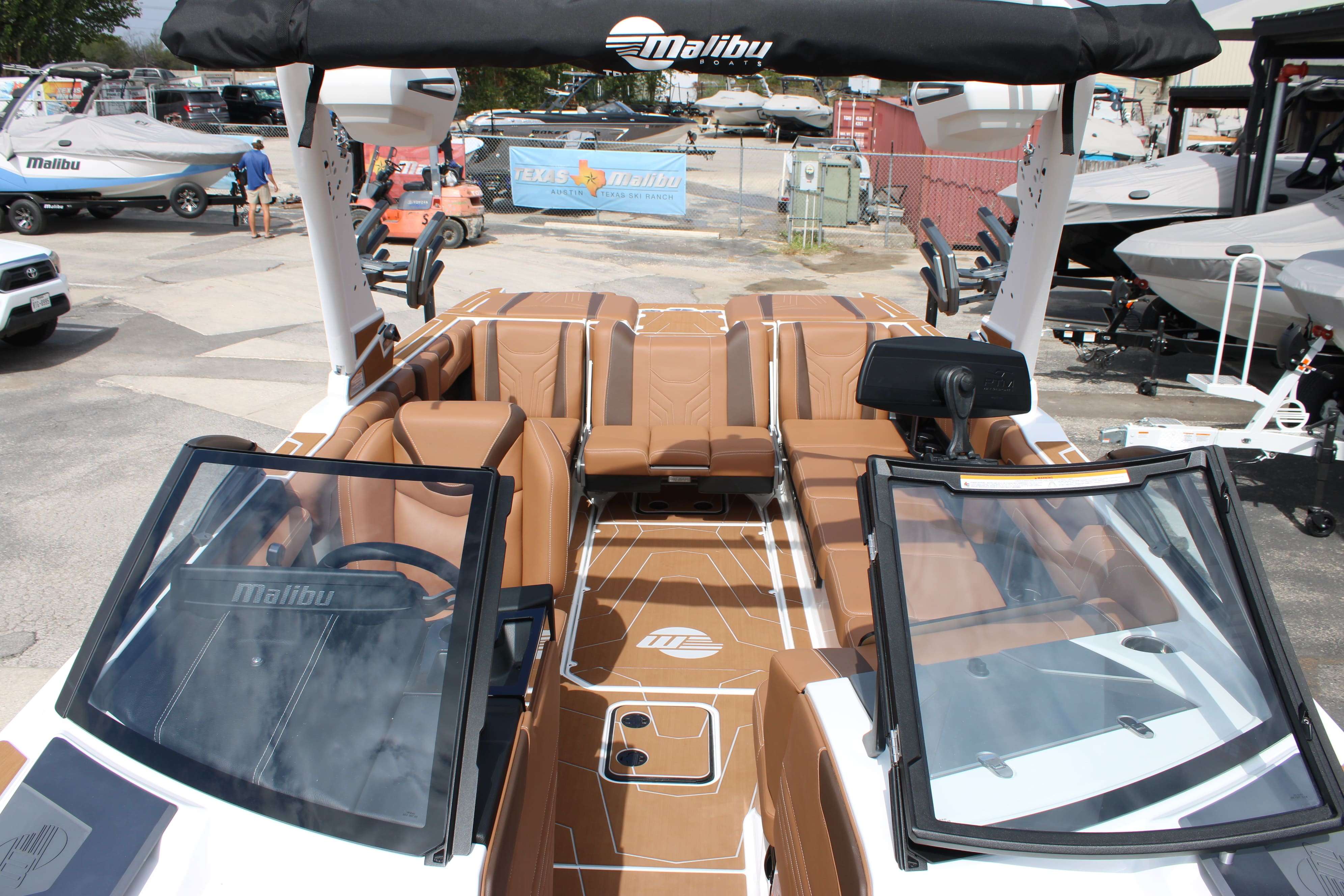 2026 Malibu Boats Wakesetter 25 LSV-19