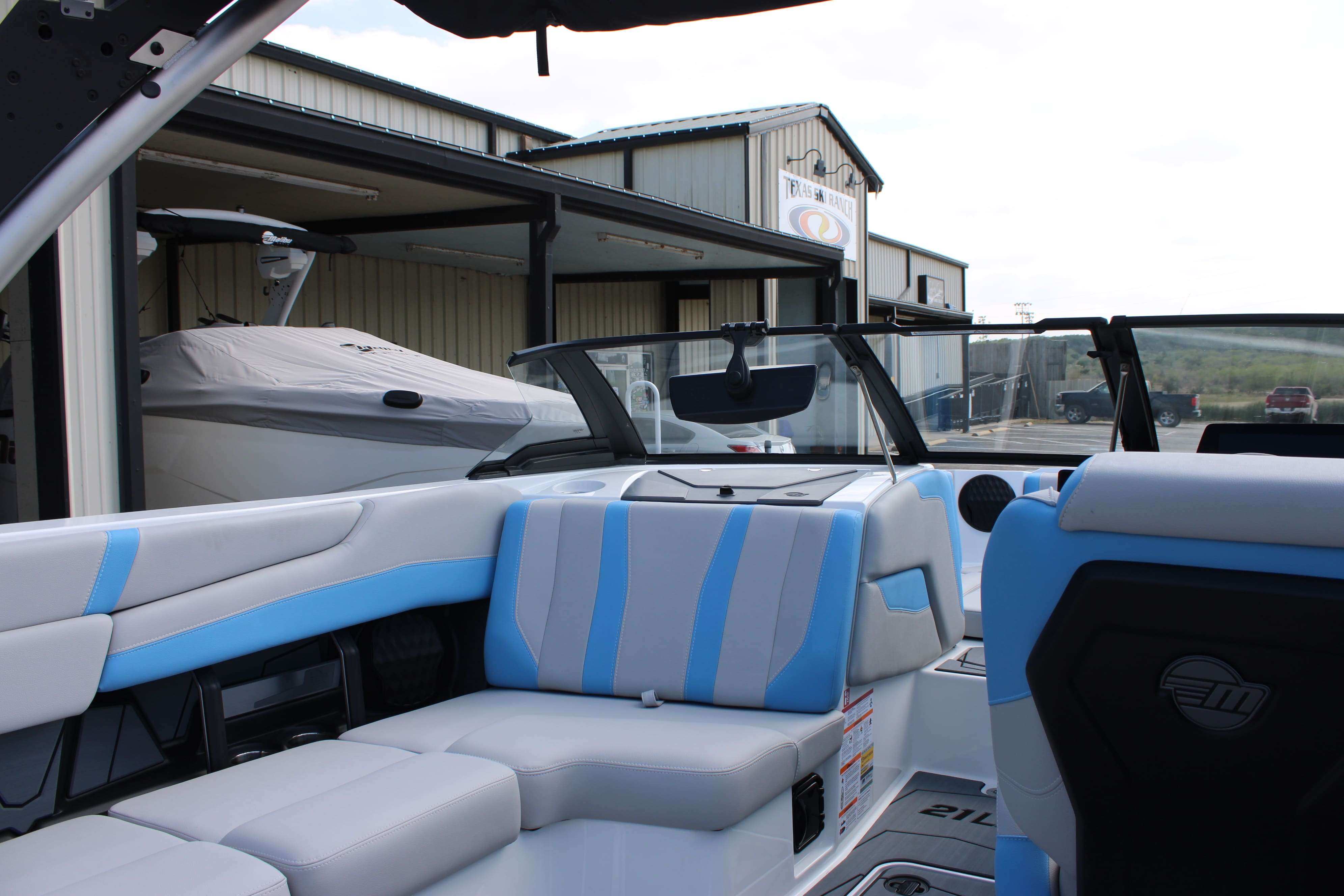 2026 Malibu Boats Wakesetter 21 LX-10