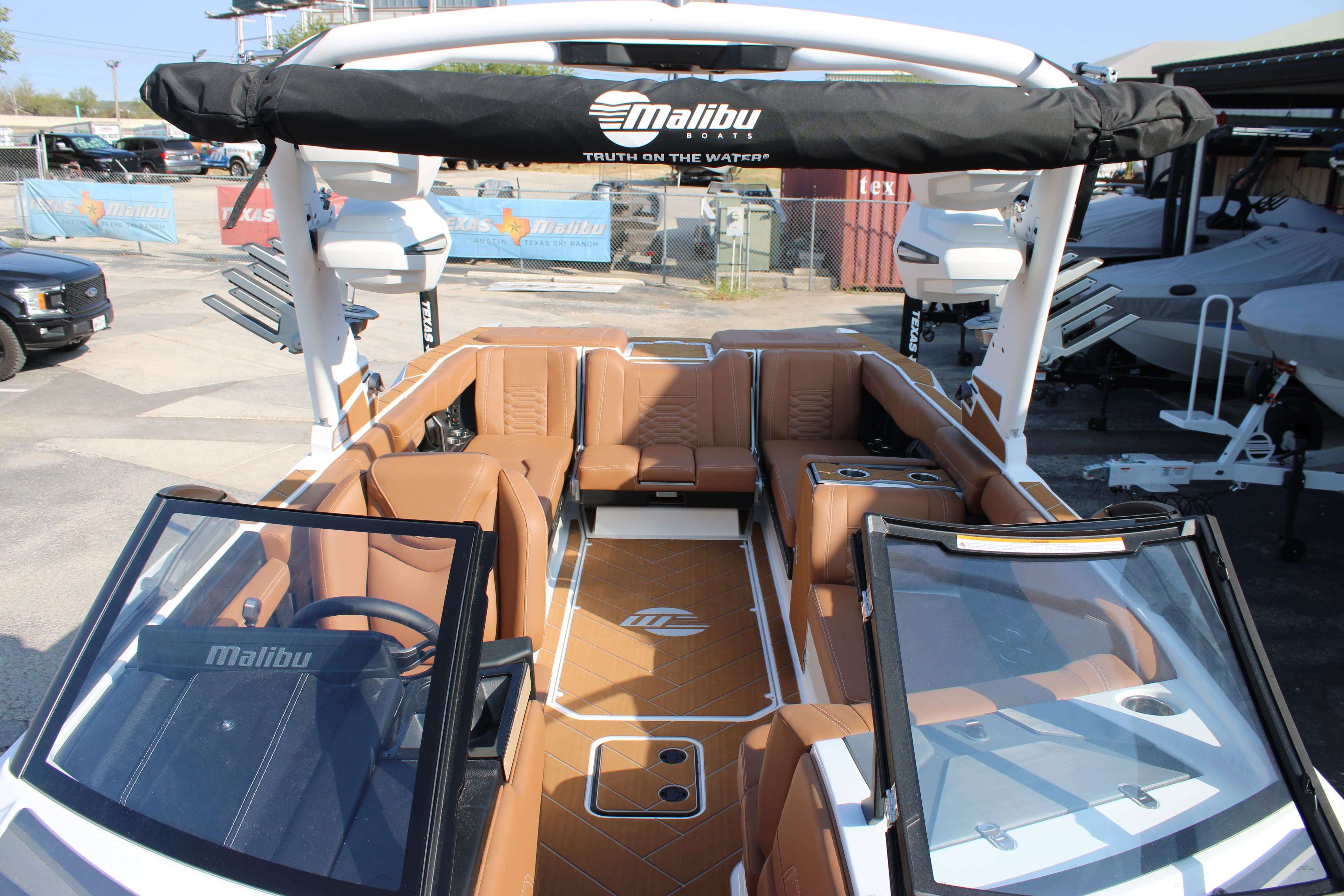2026 Malibu Boats Wakesetter 26 LSV-18