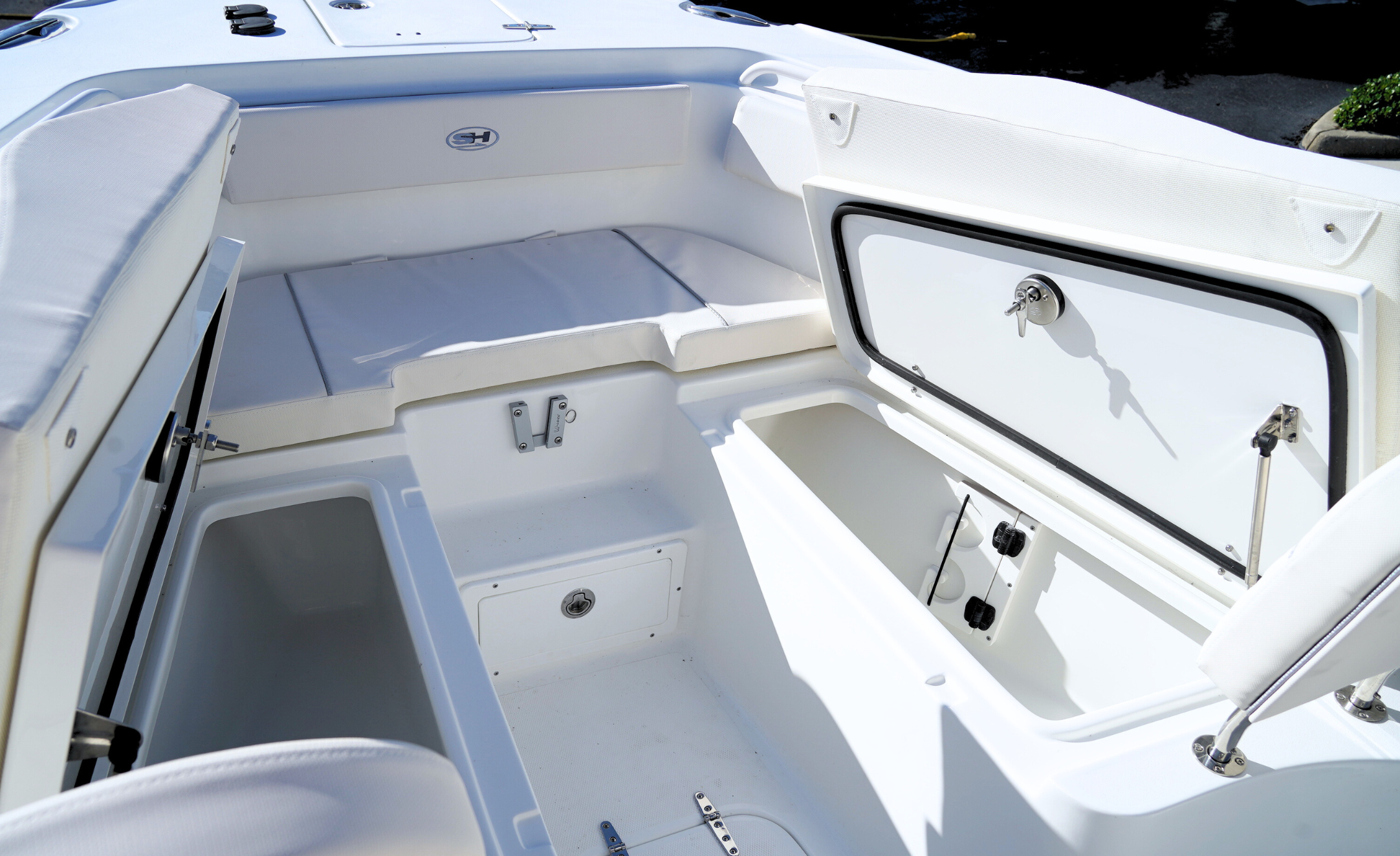 2026 Sea Hunt Ultra 265 SE-18
