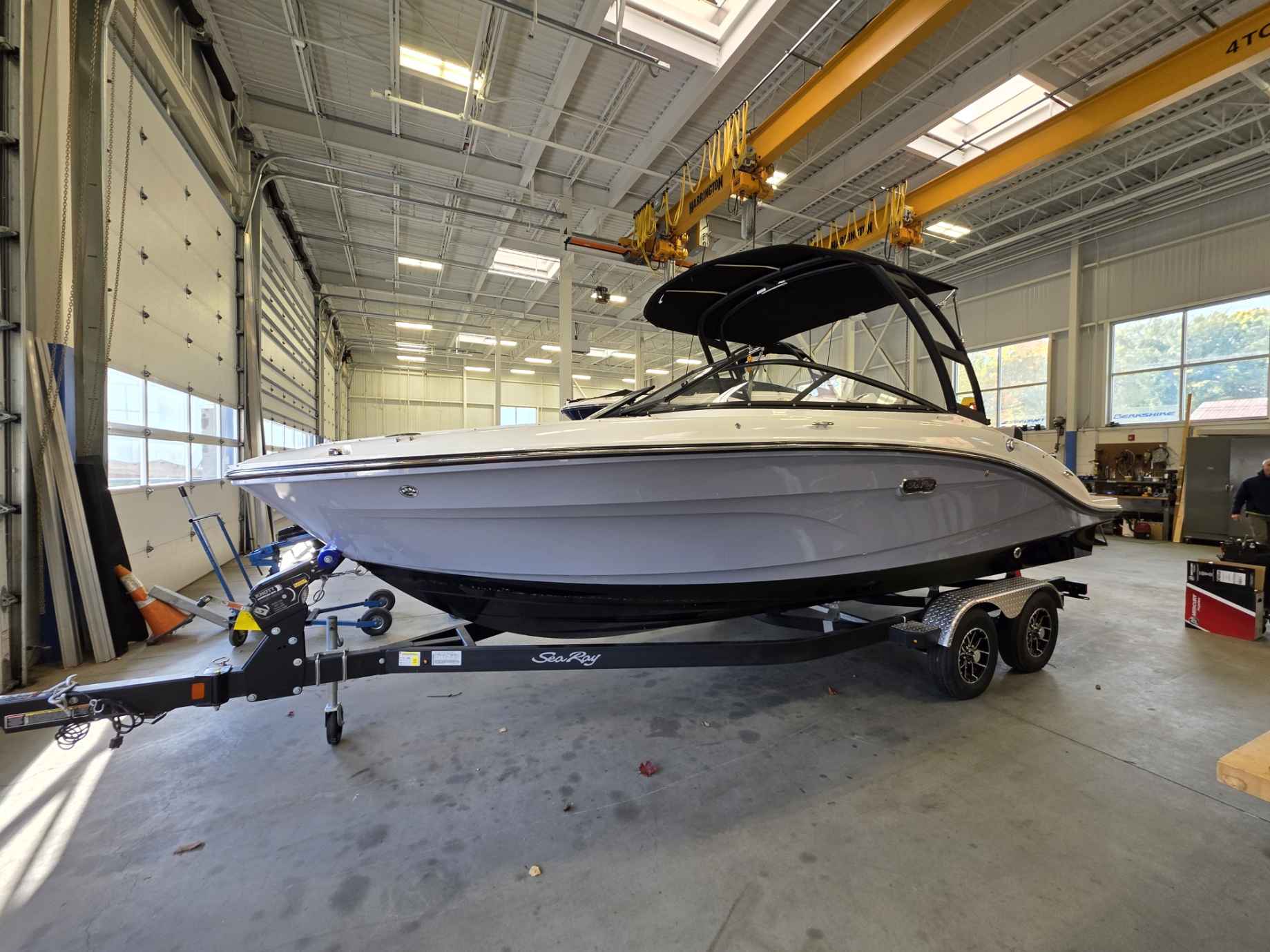 2026 SEA RAY 210SPX0