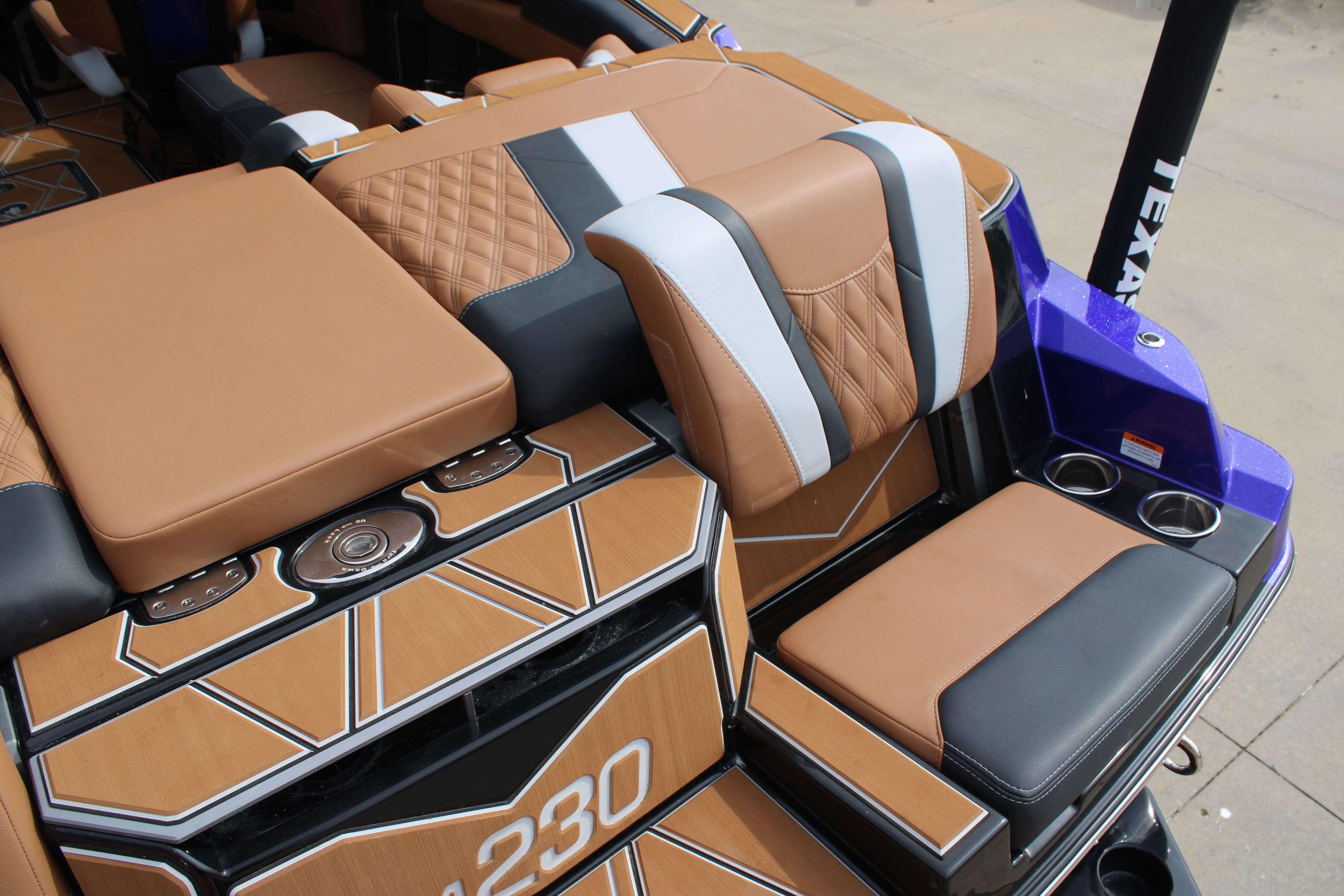 2026 Malibu Boats M230-10