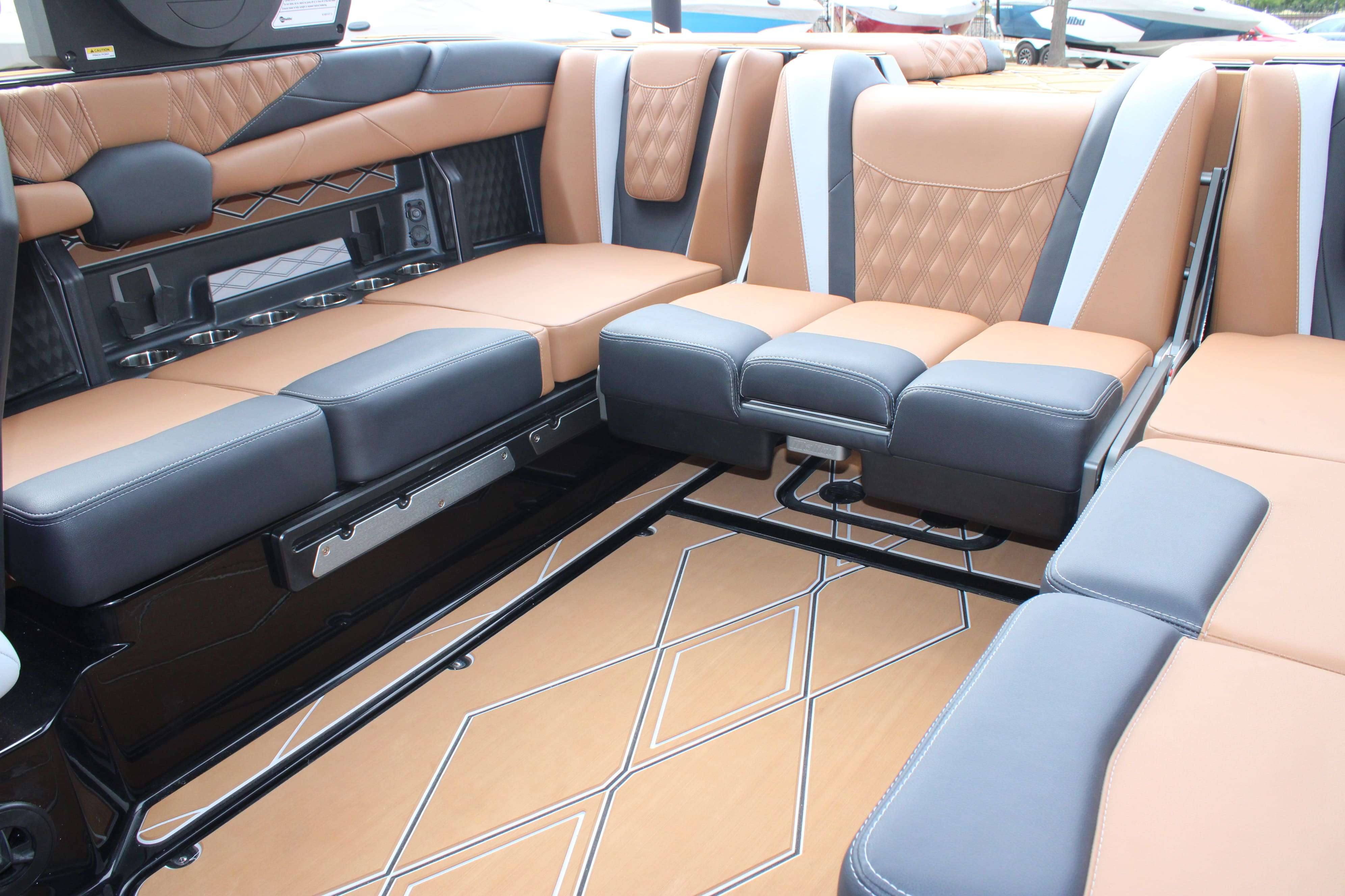 2026 Malibu Boats M230-15