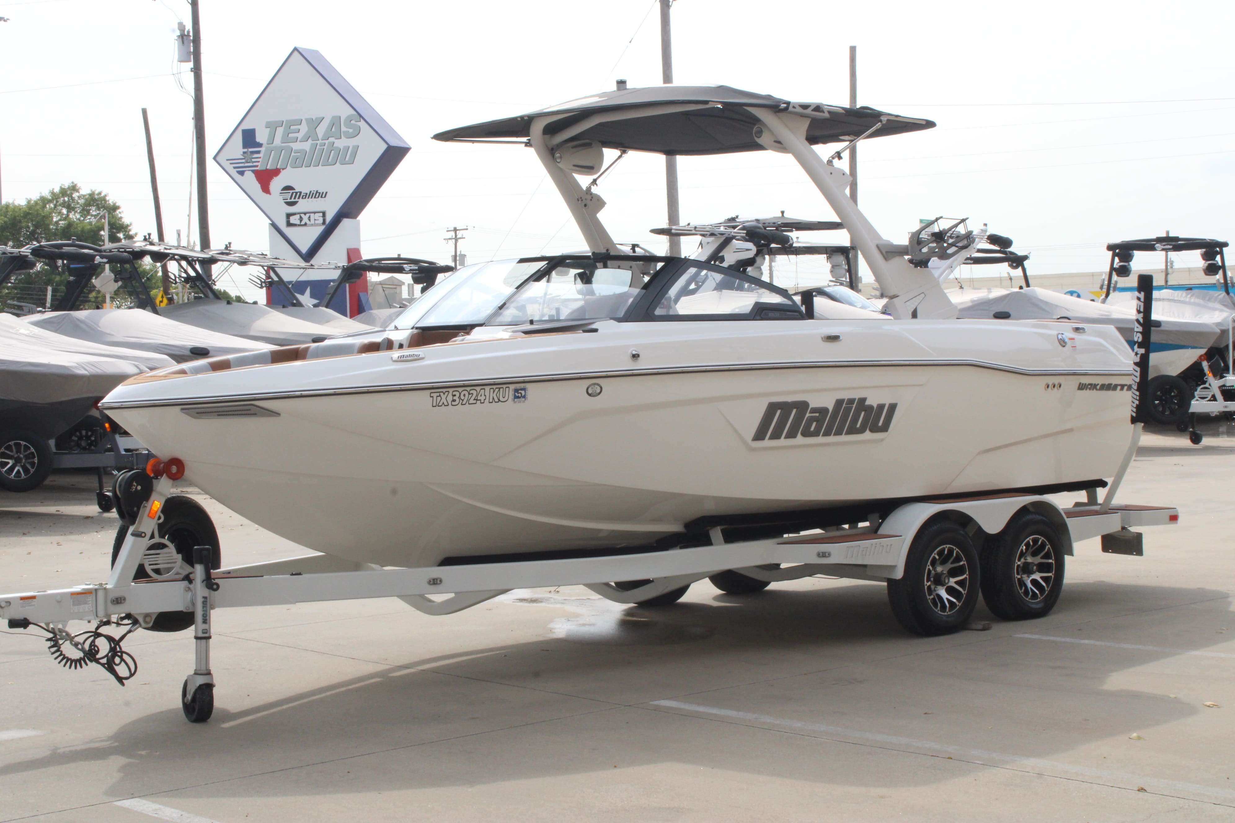 2023 Malibu Boats Wakesetter 23 LSV-4