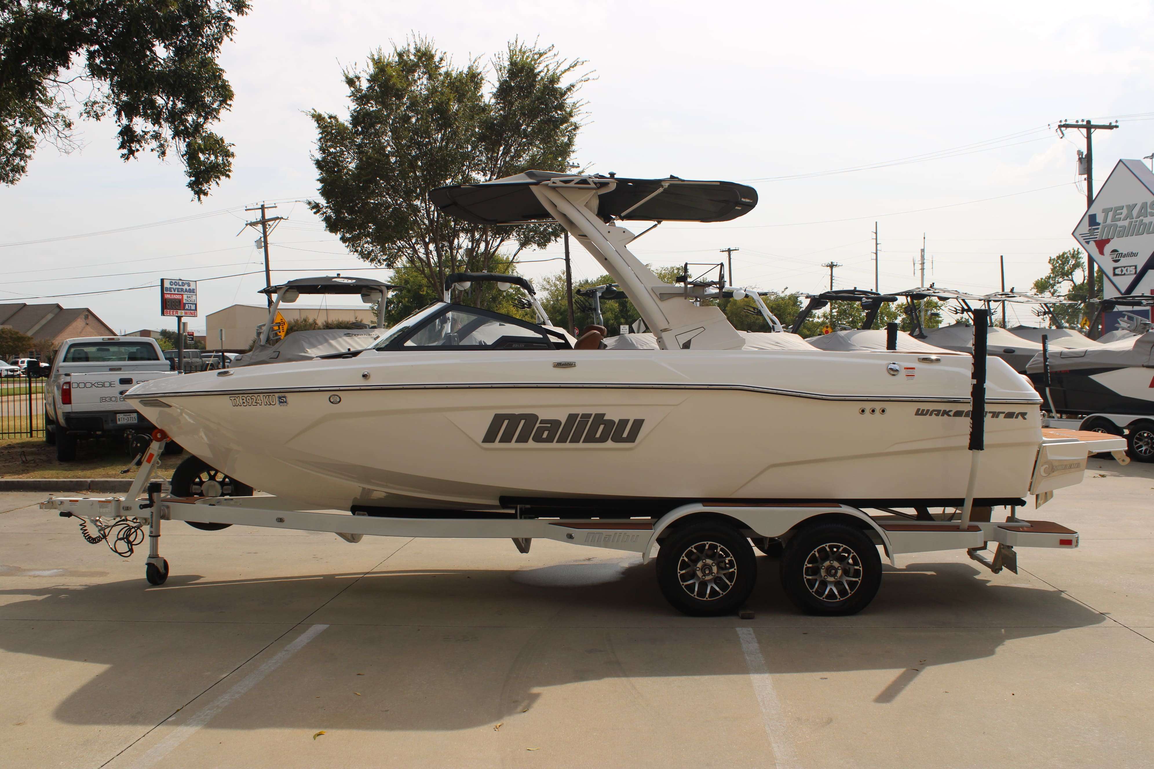 2023 Malibu Boats Wakesetter 23 LSV-5