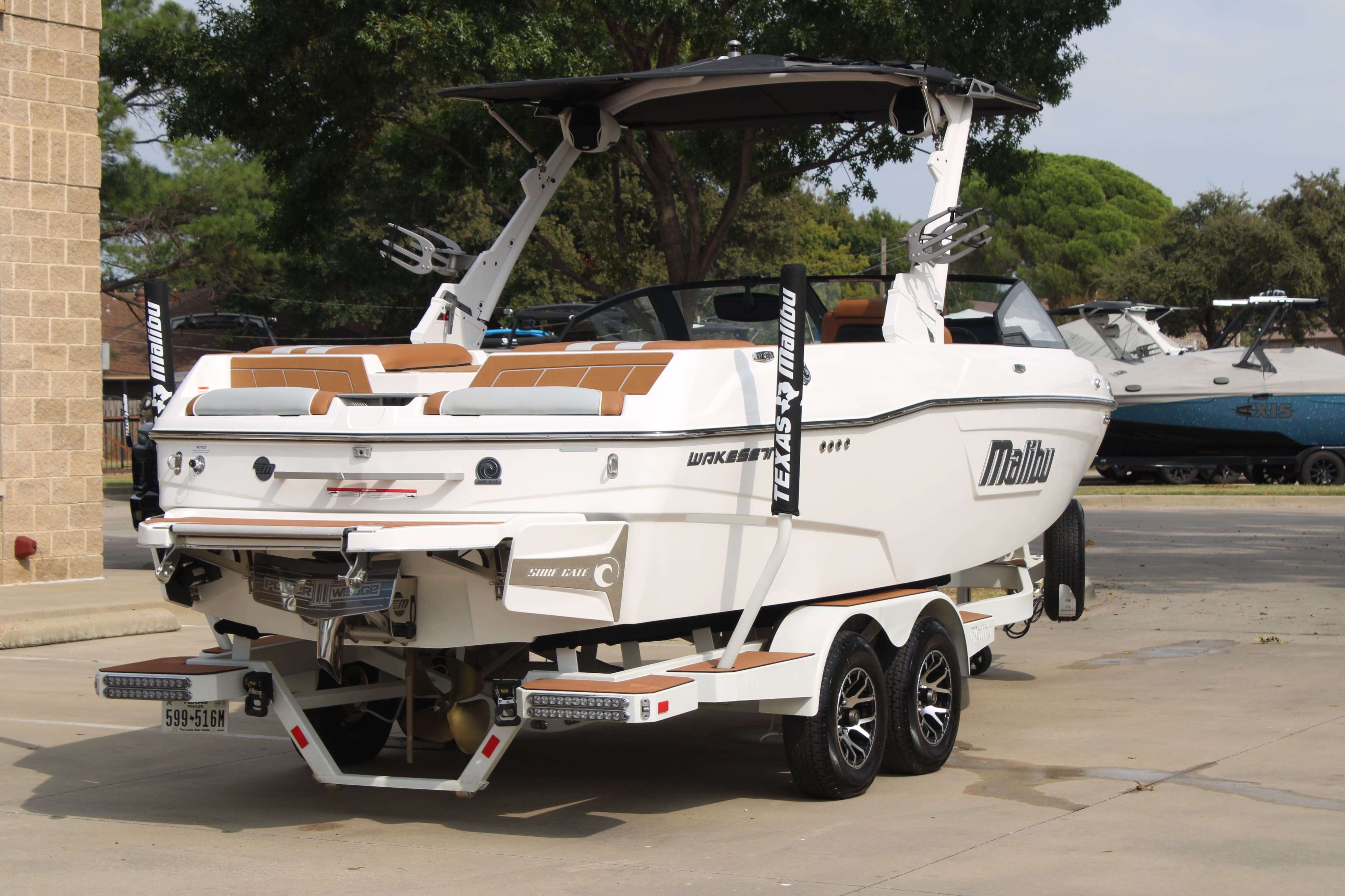 2023 Malibu Boats Wakesetter 23 LSV-8