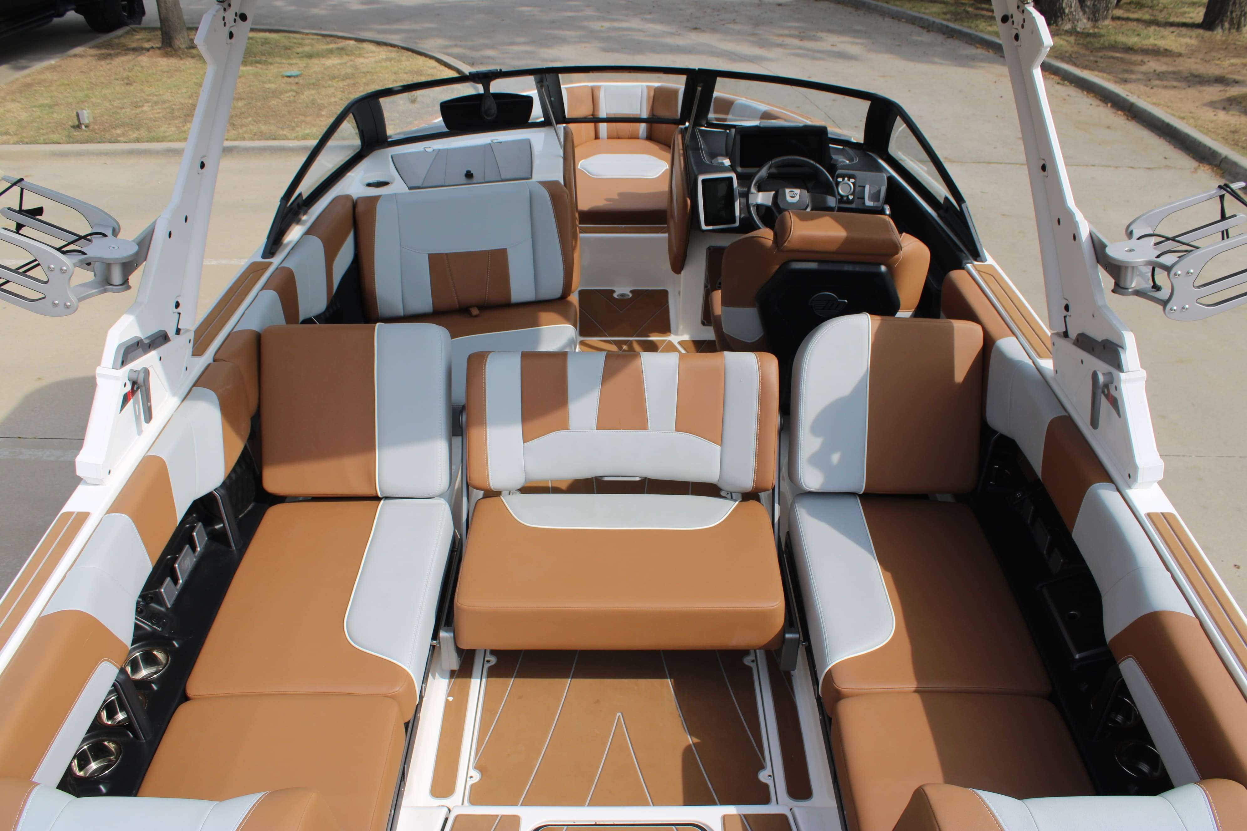 2023 Malibu Boats Wakesetter 23 LSV-13