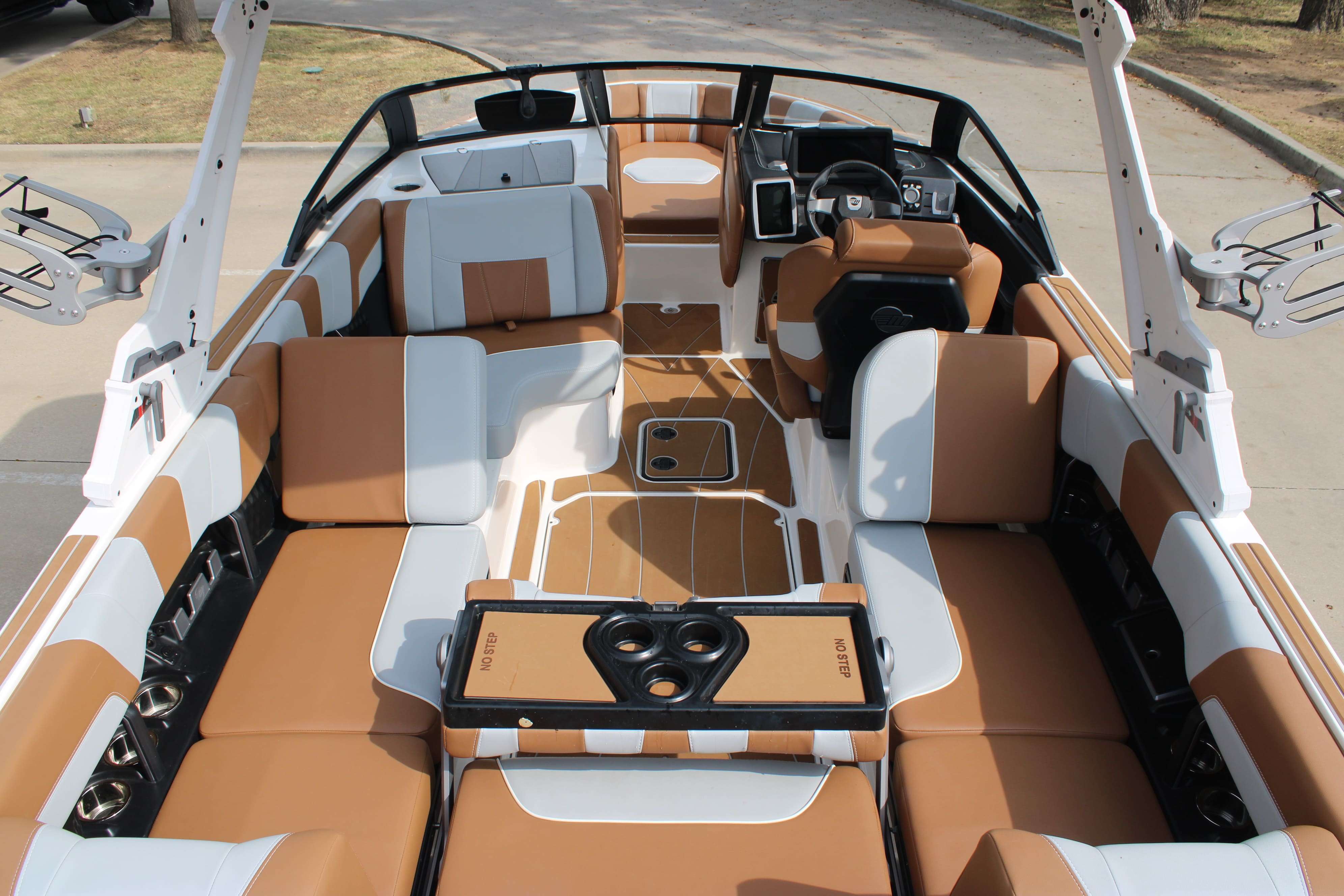 2023 Malibu Boats Wakesetter 23 LSV-14