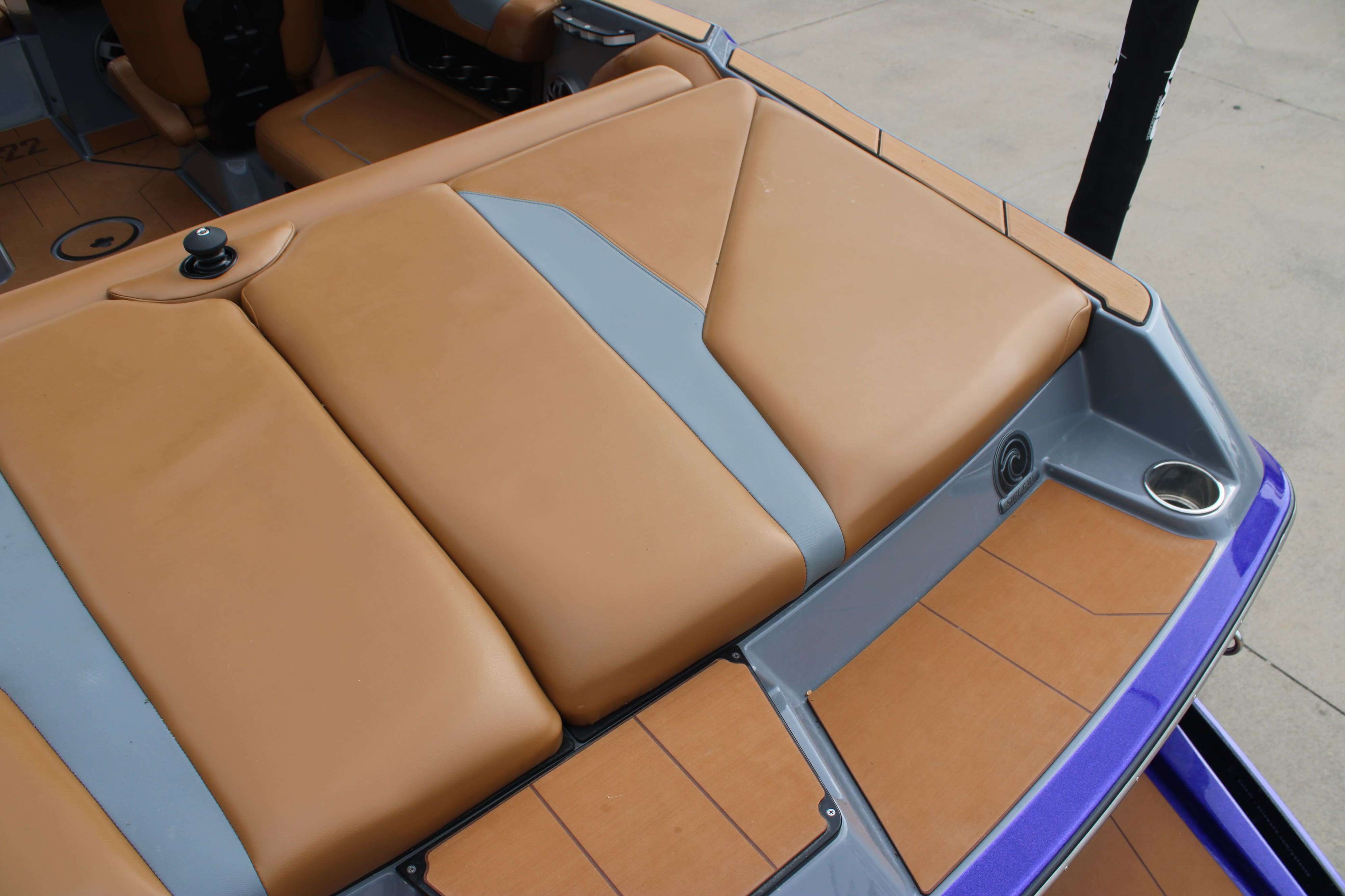 2021 Axis Wake Research Core Series A22-11