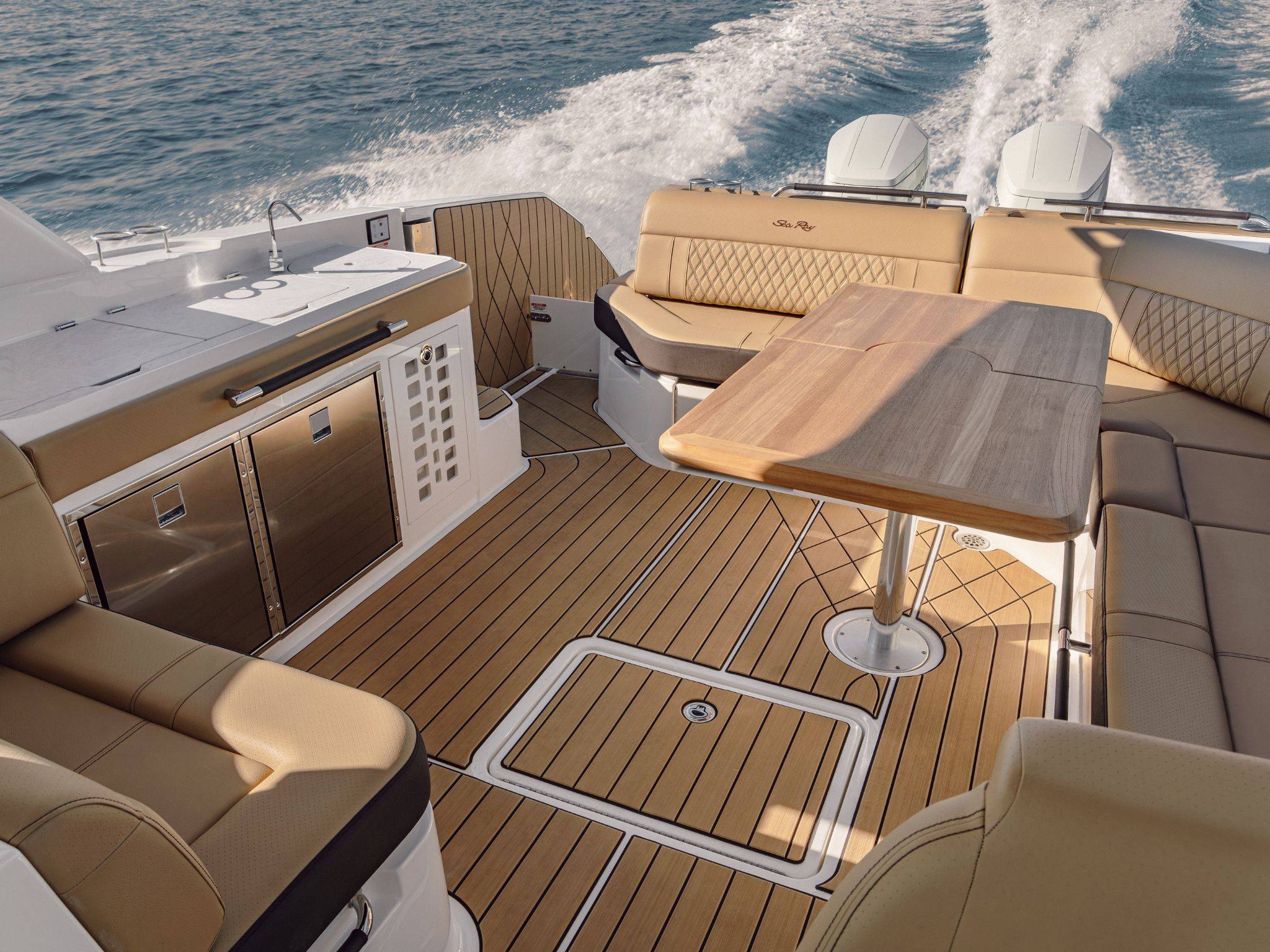 New 2026 Sea ray SLX 400 OB for Sale | Vancouver, BC | M&P Yacht Centre