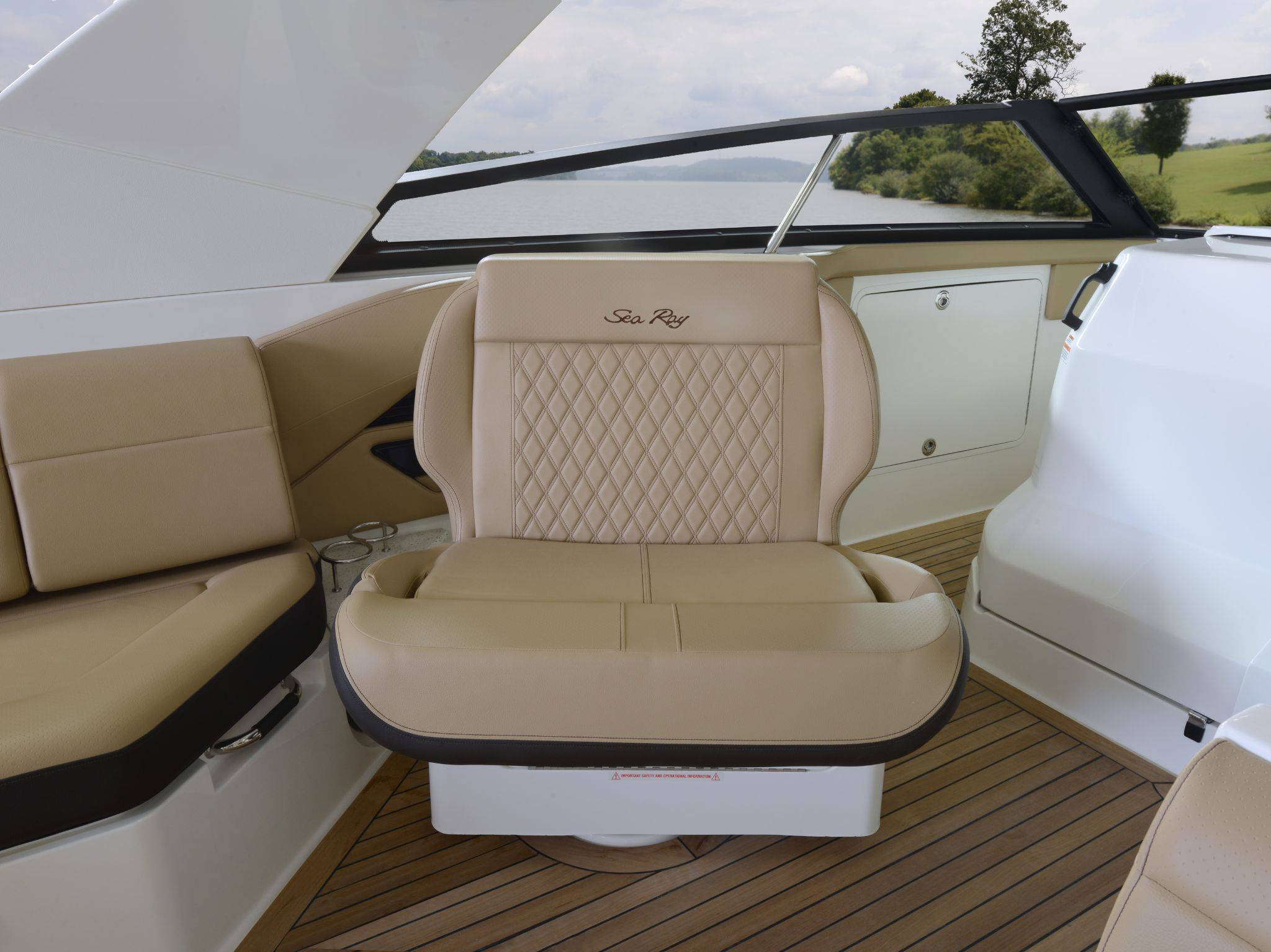 New 2026 Sea ray SLX 400 OB for Sale | Vancouver, BC | M&P Yacht Centre