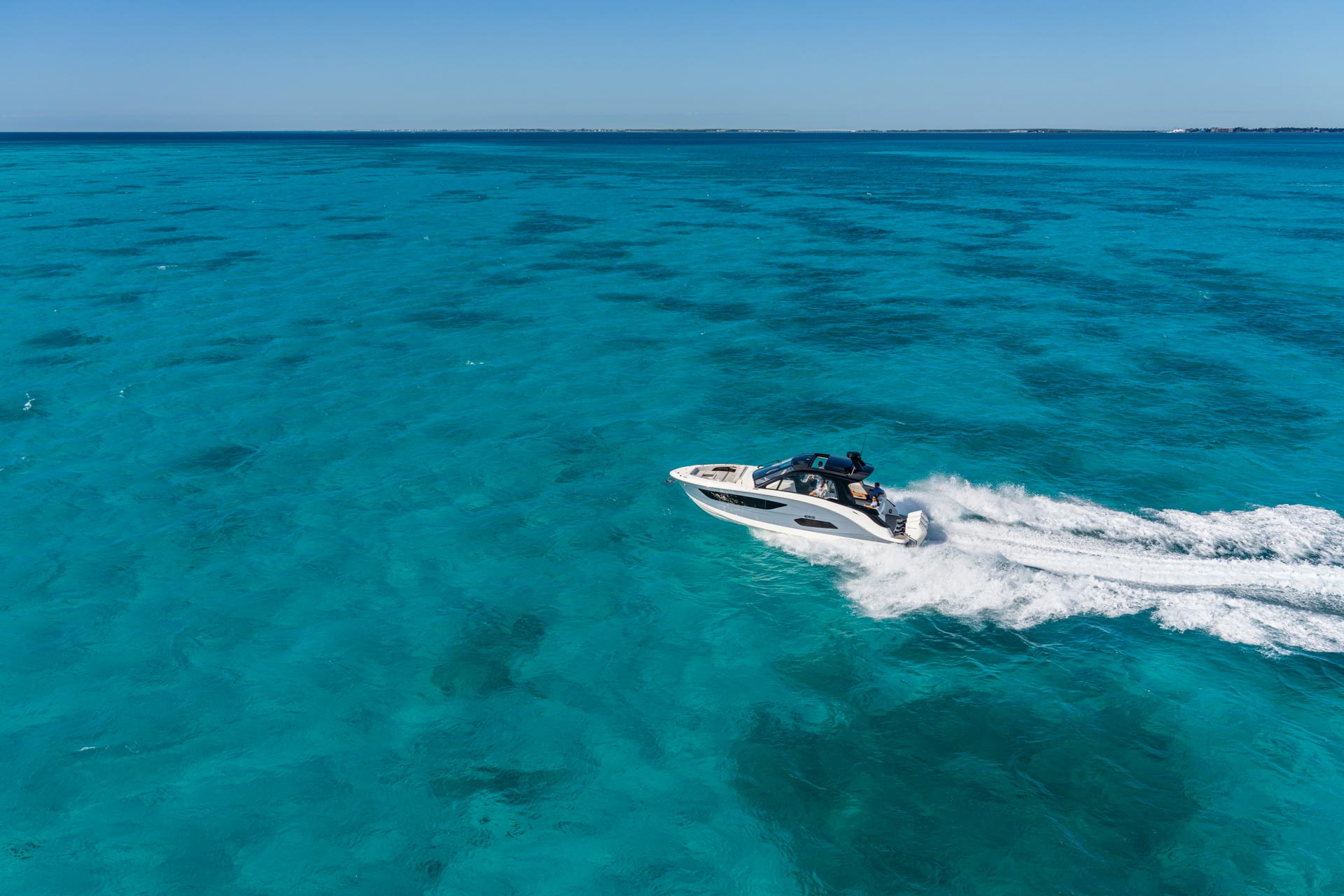 New 2026 Sea ray Sundancer 370 Outboard for Sale | Vancouver, BC | M&P Yacht Centre