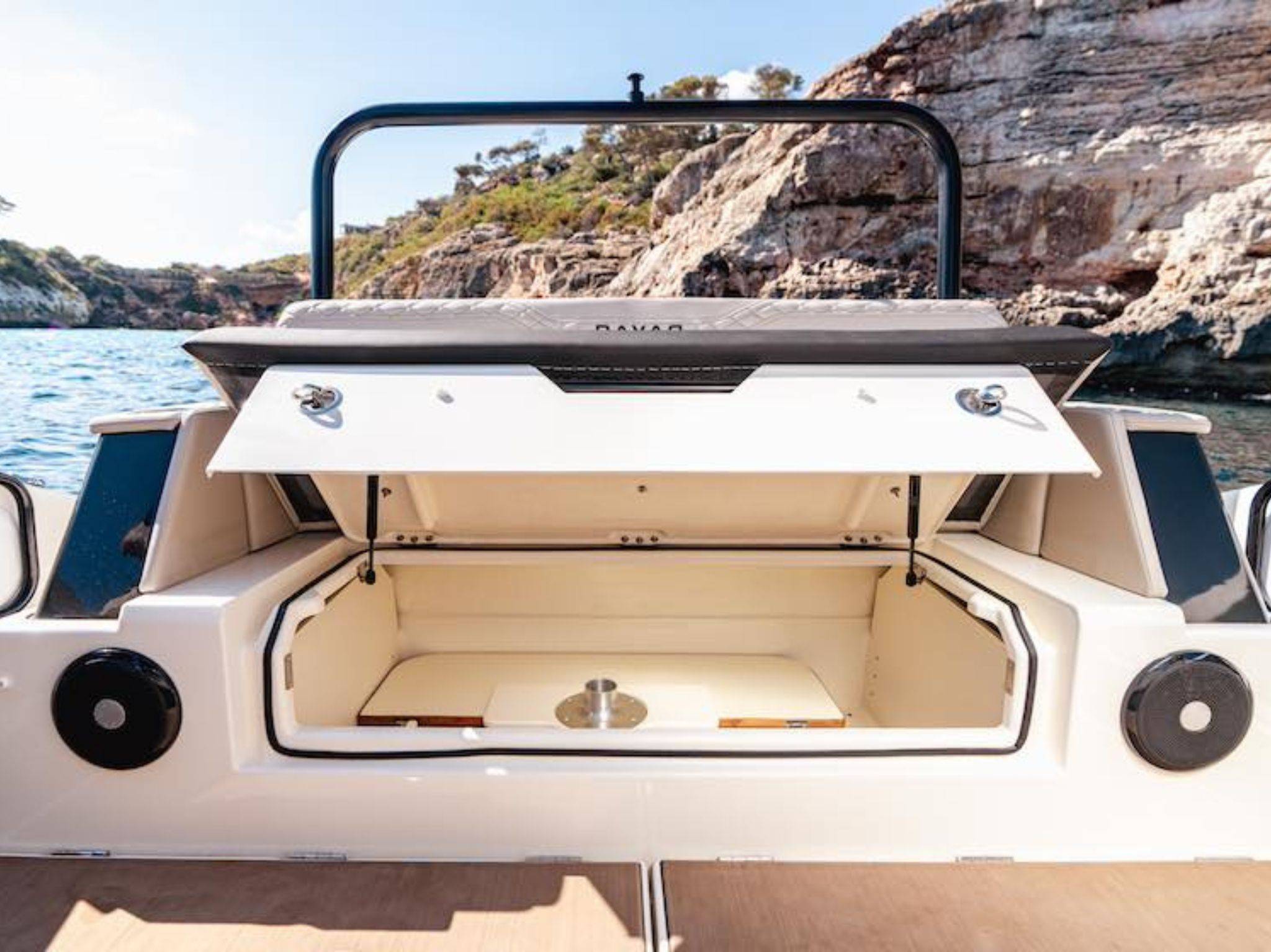 New 2026 Navan S30 for Sale | Vancouver, BC | M&P Yacht Centre