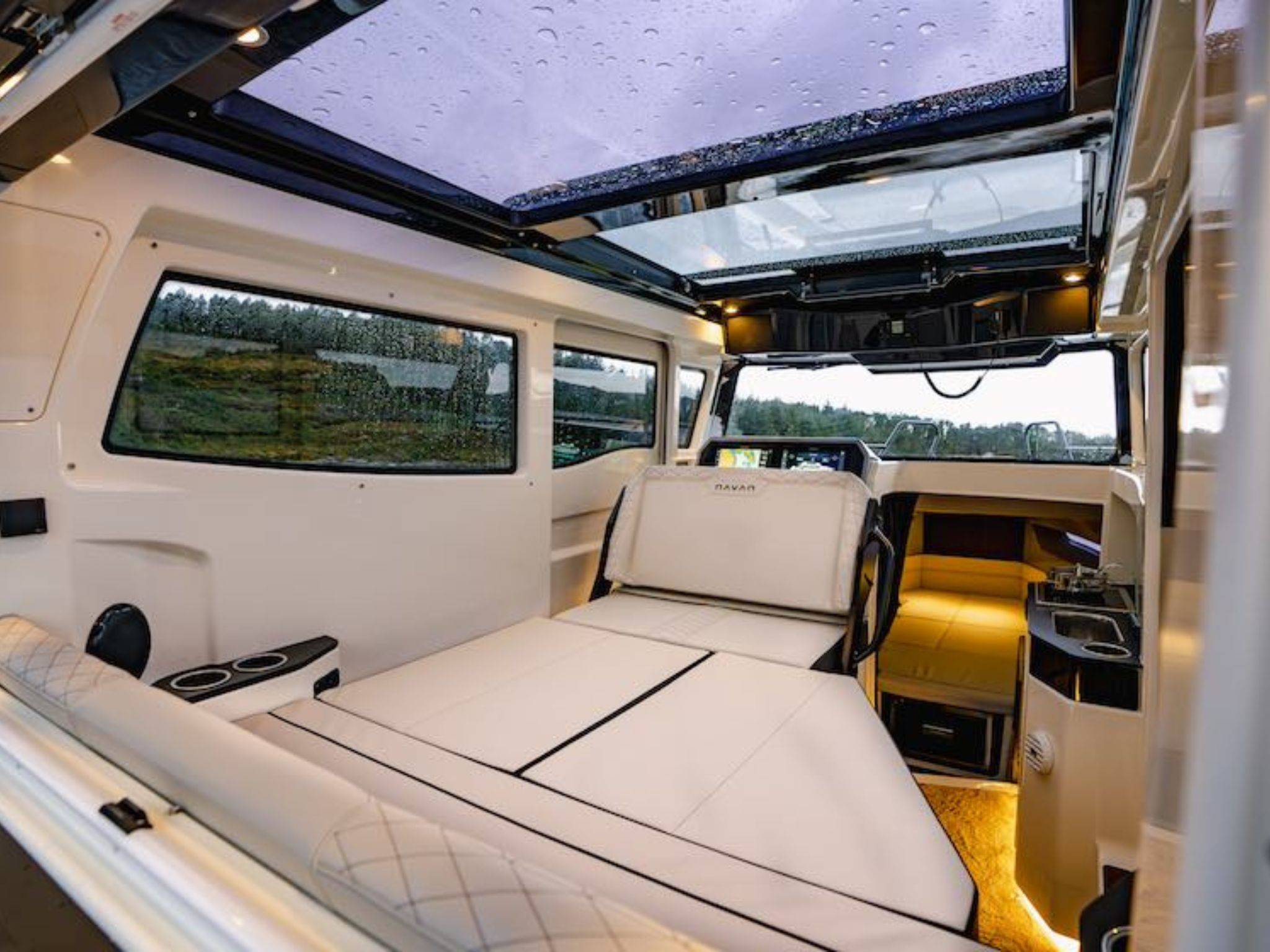 New 2025 Navan C30 for Sale | Vancouver, BC | M&P Yacht Centre