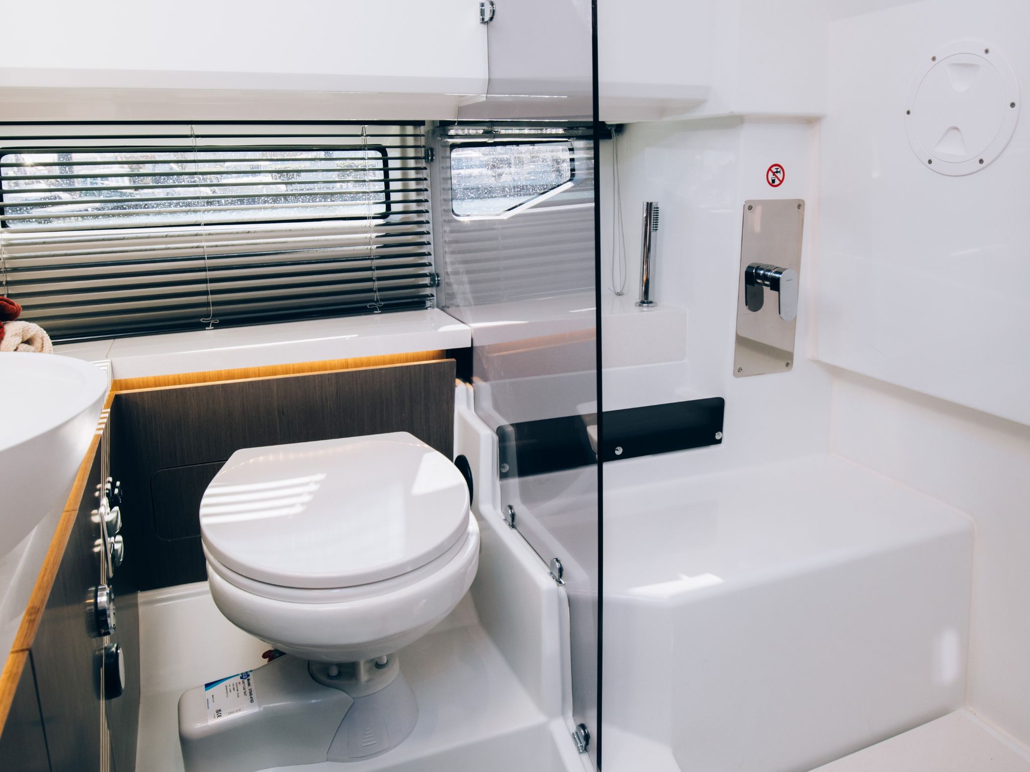 New 2026 Wellcraft 38 Explorer for Sale | Vancouver, BC | M&P Yacht Centre