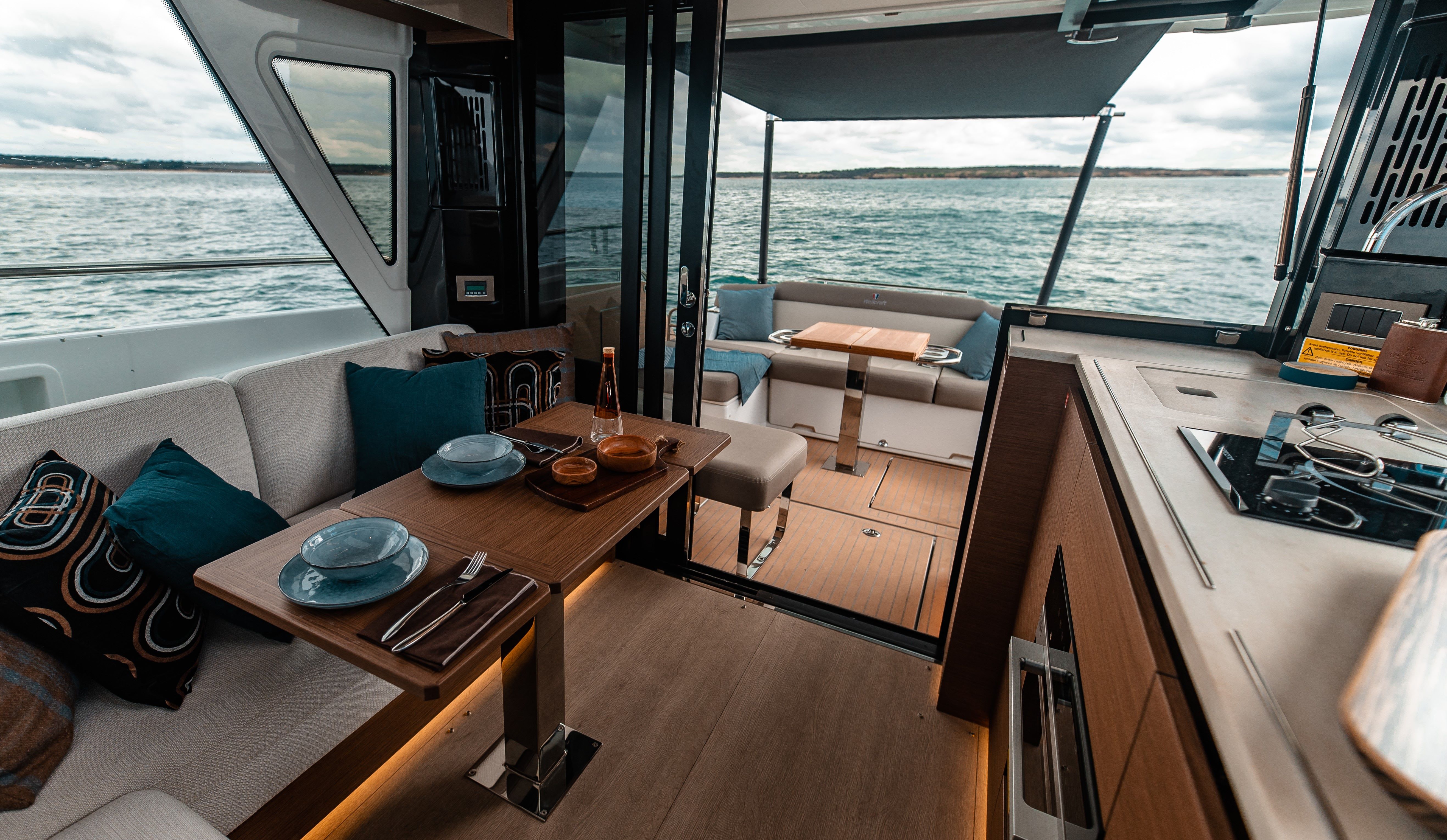 New 2026 Wellcraft 44 Explorer for Sale | Vancouver, BC | M&P Yacht Centre